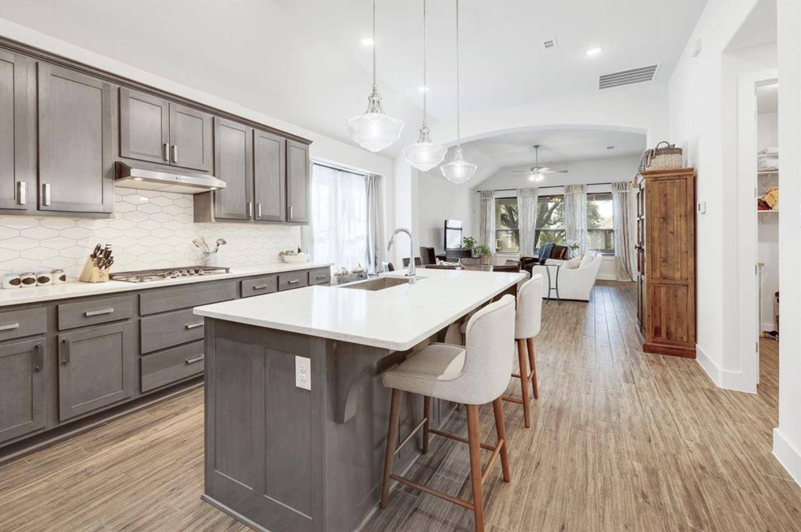 652 Pecan Bottom TRL, Georgetown, TX 78628