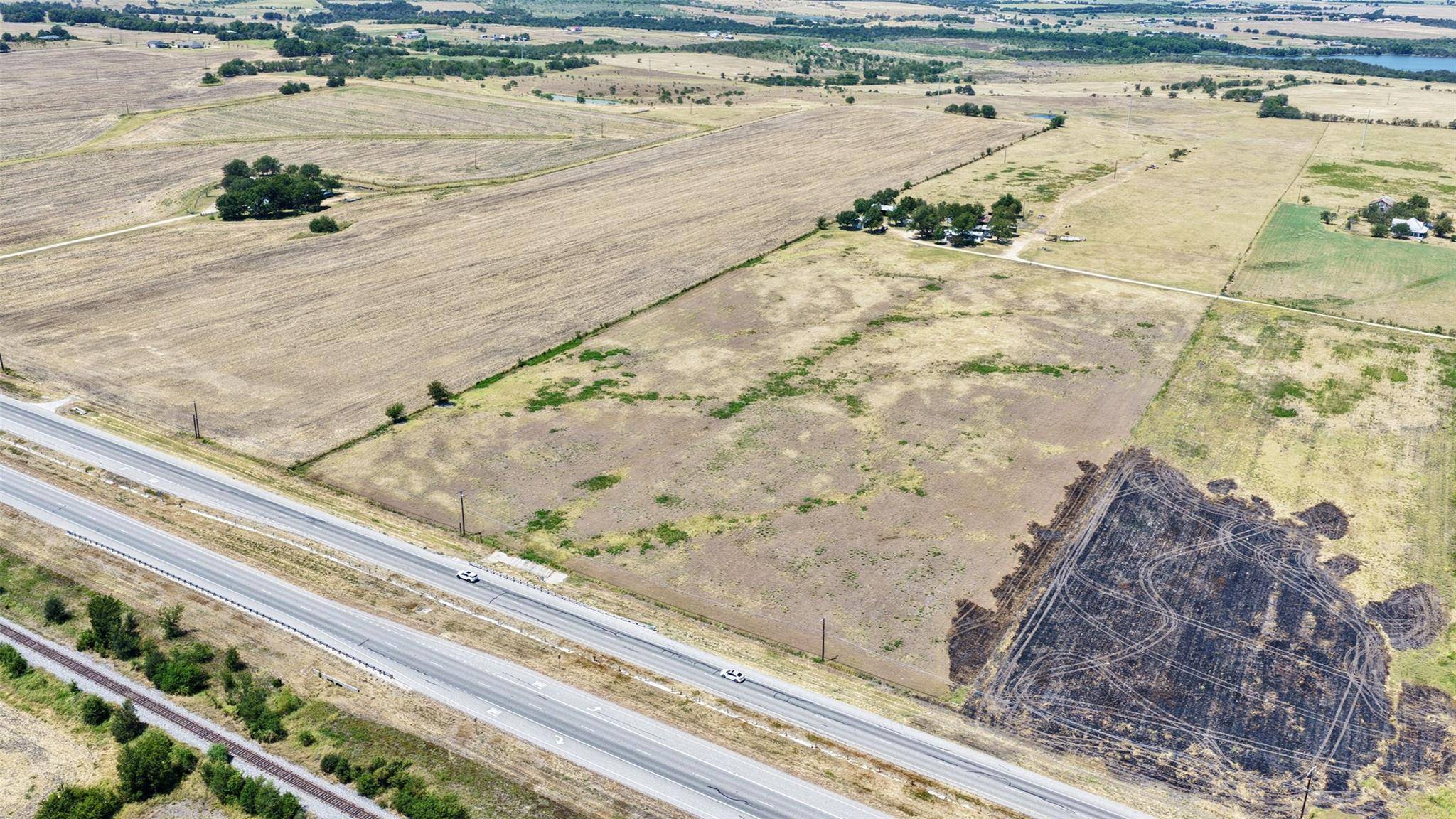 201 926 PR, Thrall, TX 76578
