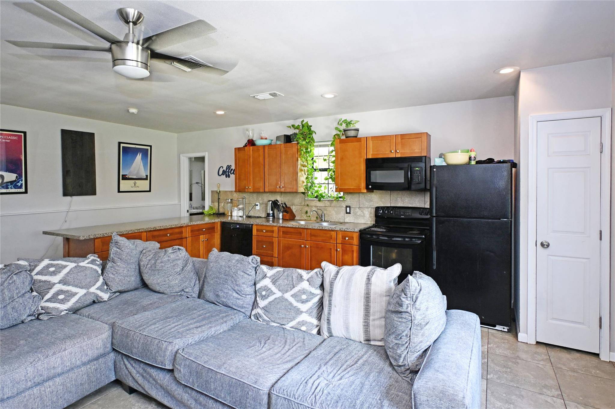321 HIGH LOW DR DR, New Braunfels, TX 78132