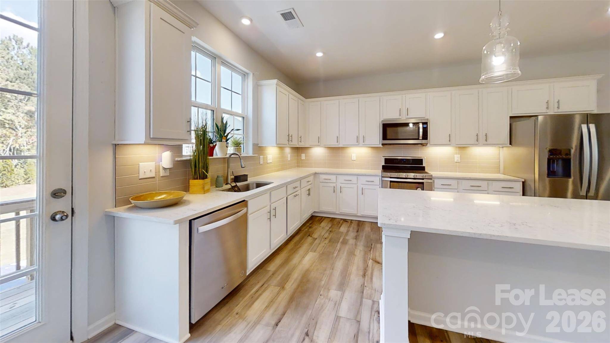 4310 Reed Creek DR, Sherrills Ford, NC 28673