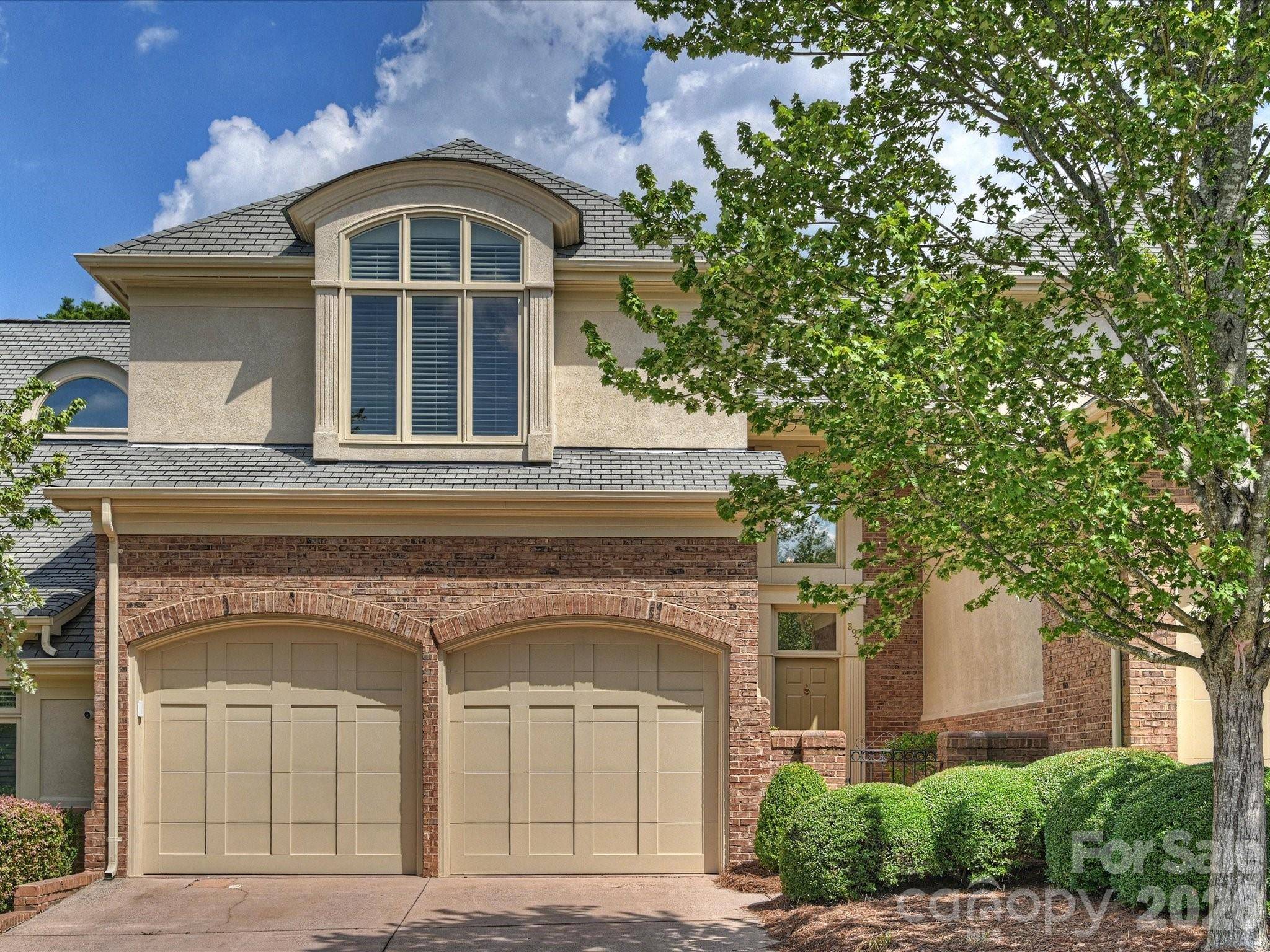 8929 Challis Hill LN, Charlotte, NC 28226