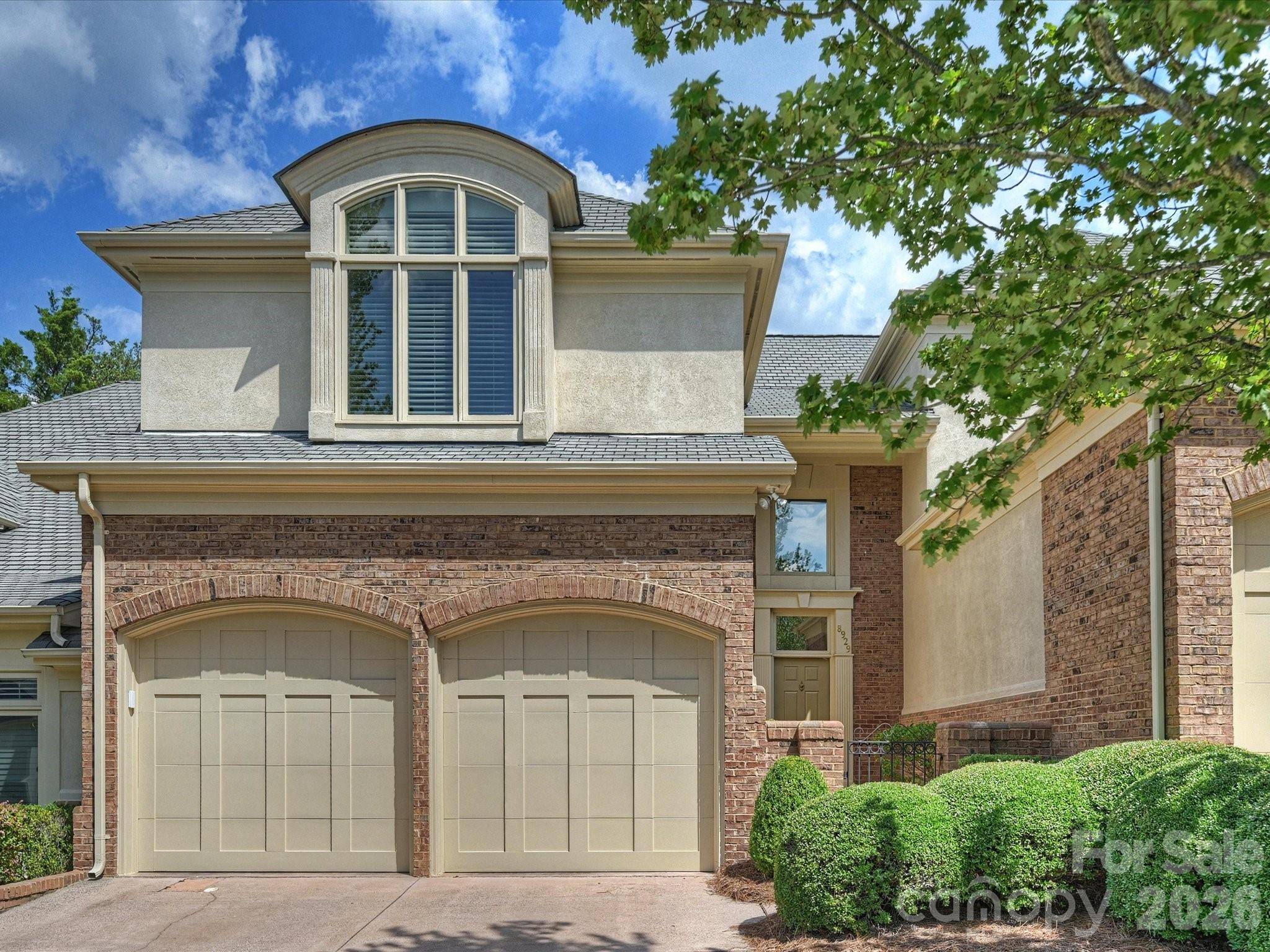 8929 Challis Hill LN, Charlotte, NC 28226