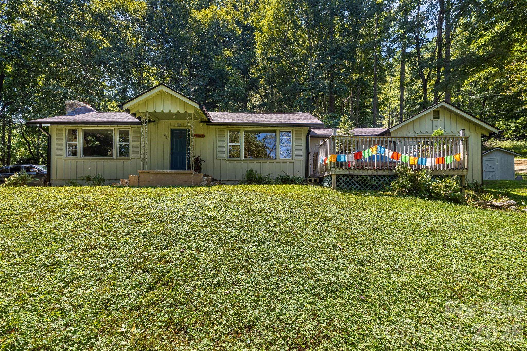 258 Old Homestead RD, Hendersonville, NC 28739