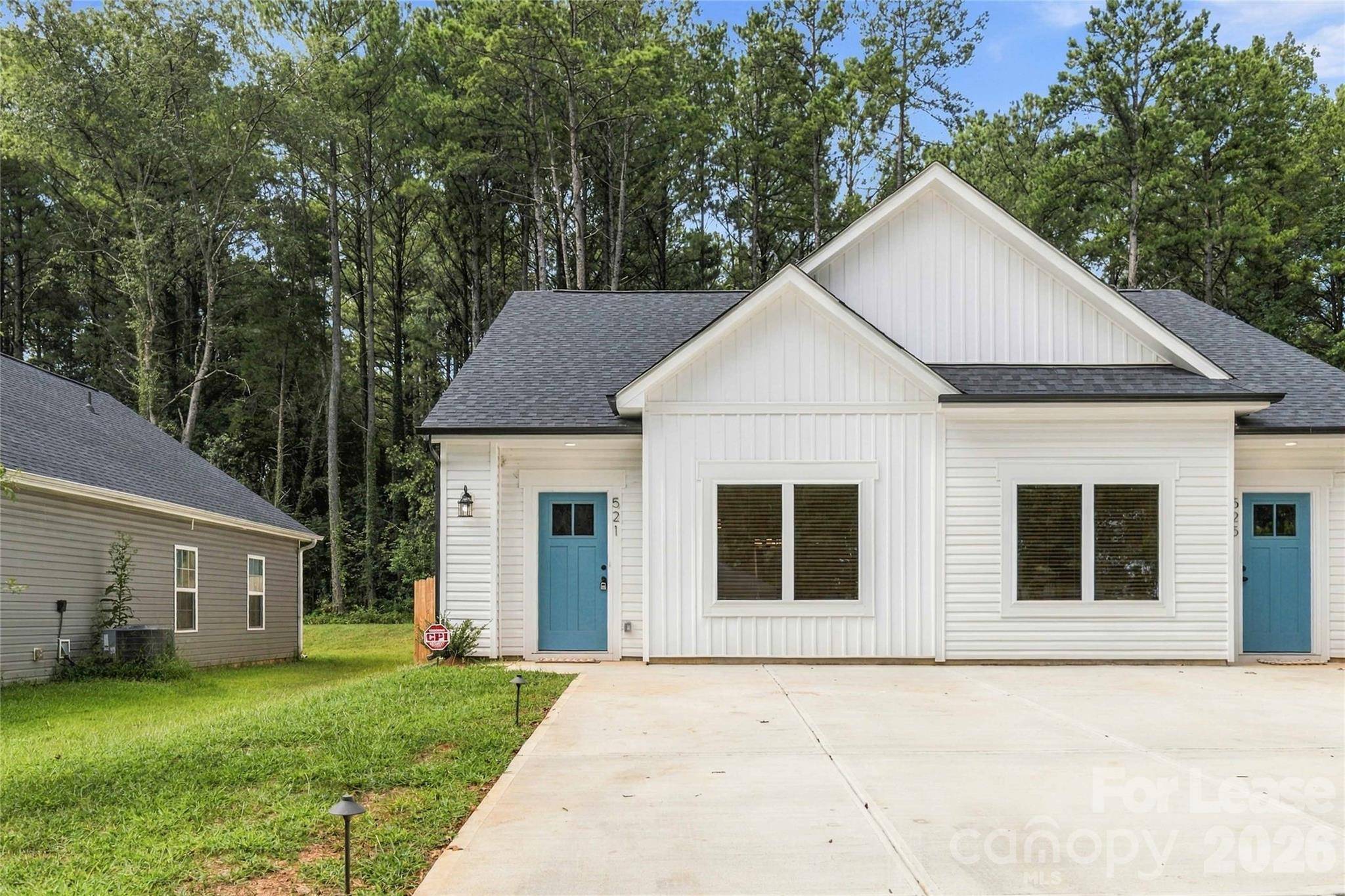 521 N Linwood AVE, Charlotte, NC 28216