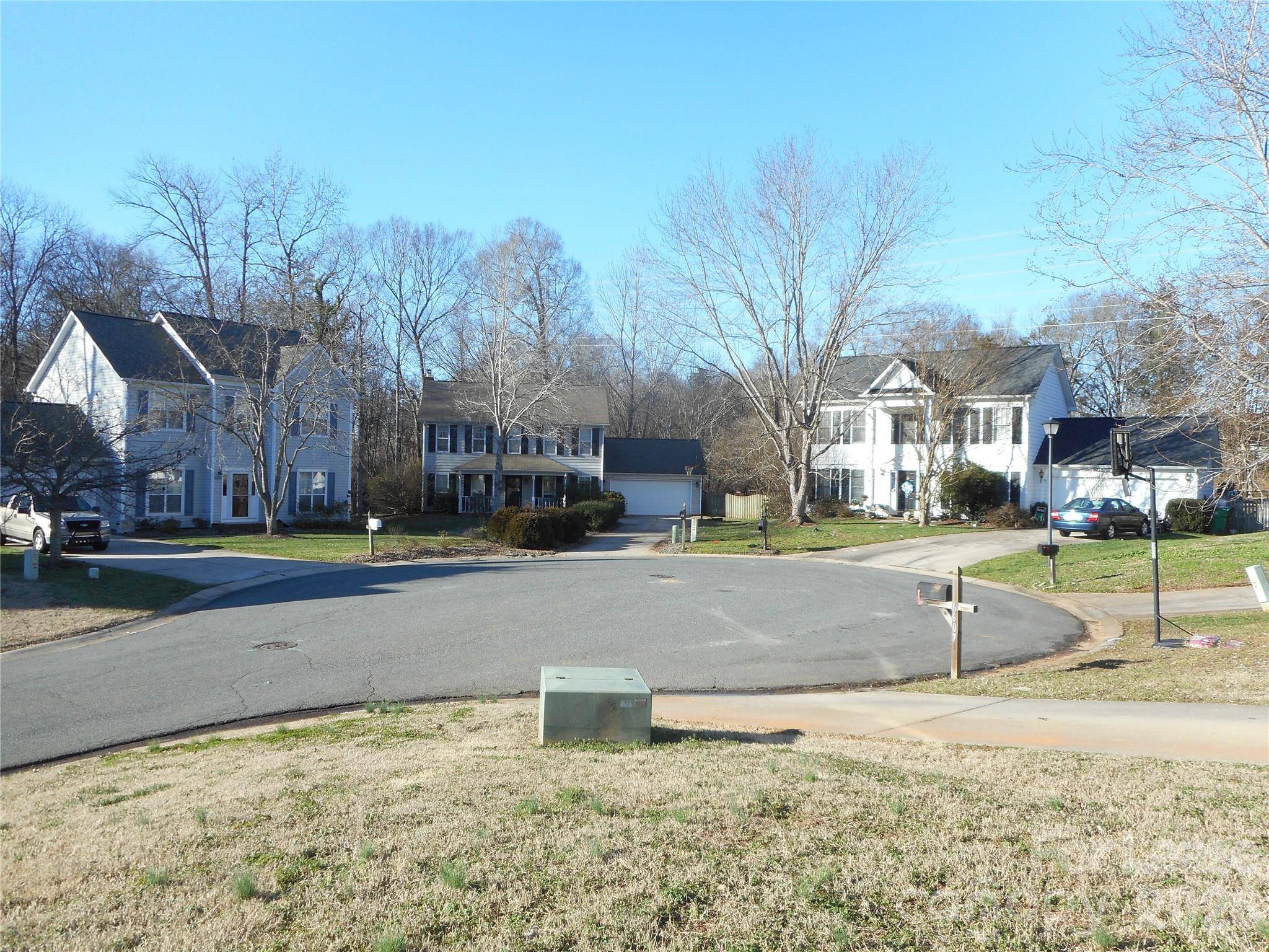 6611 Flat Creek DR, Charlotte, NC 28277