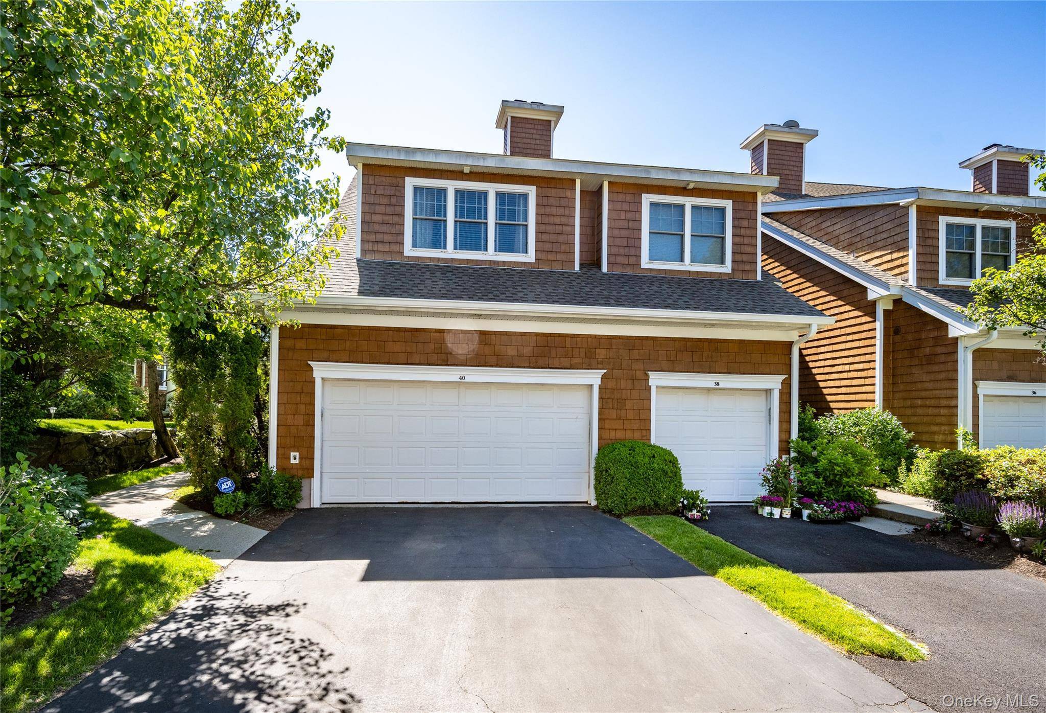40 Trailhead LN, Tarrytown, NY 10591