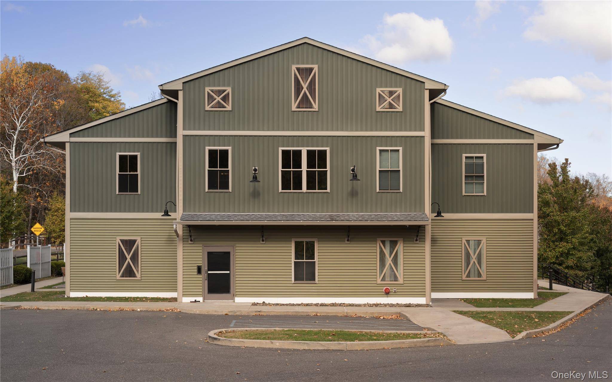 128 Vineyard AVE #204, Highland, NY 12528