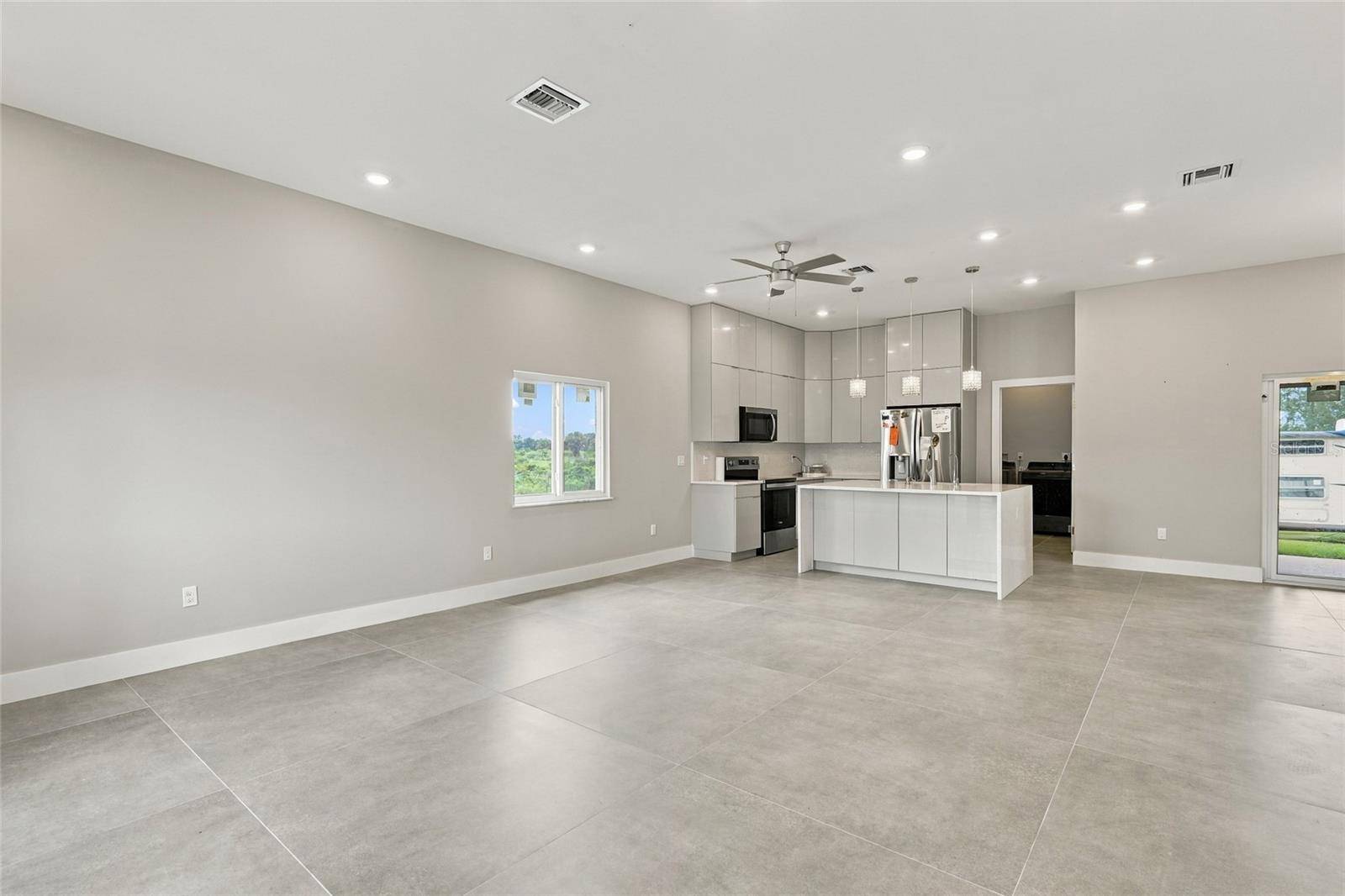 15306 NW 270TH ST, Okeechobee, FL 34972