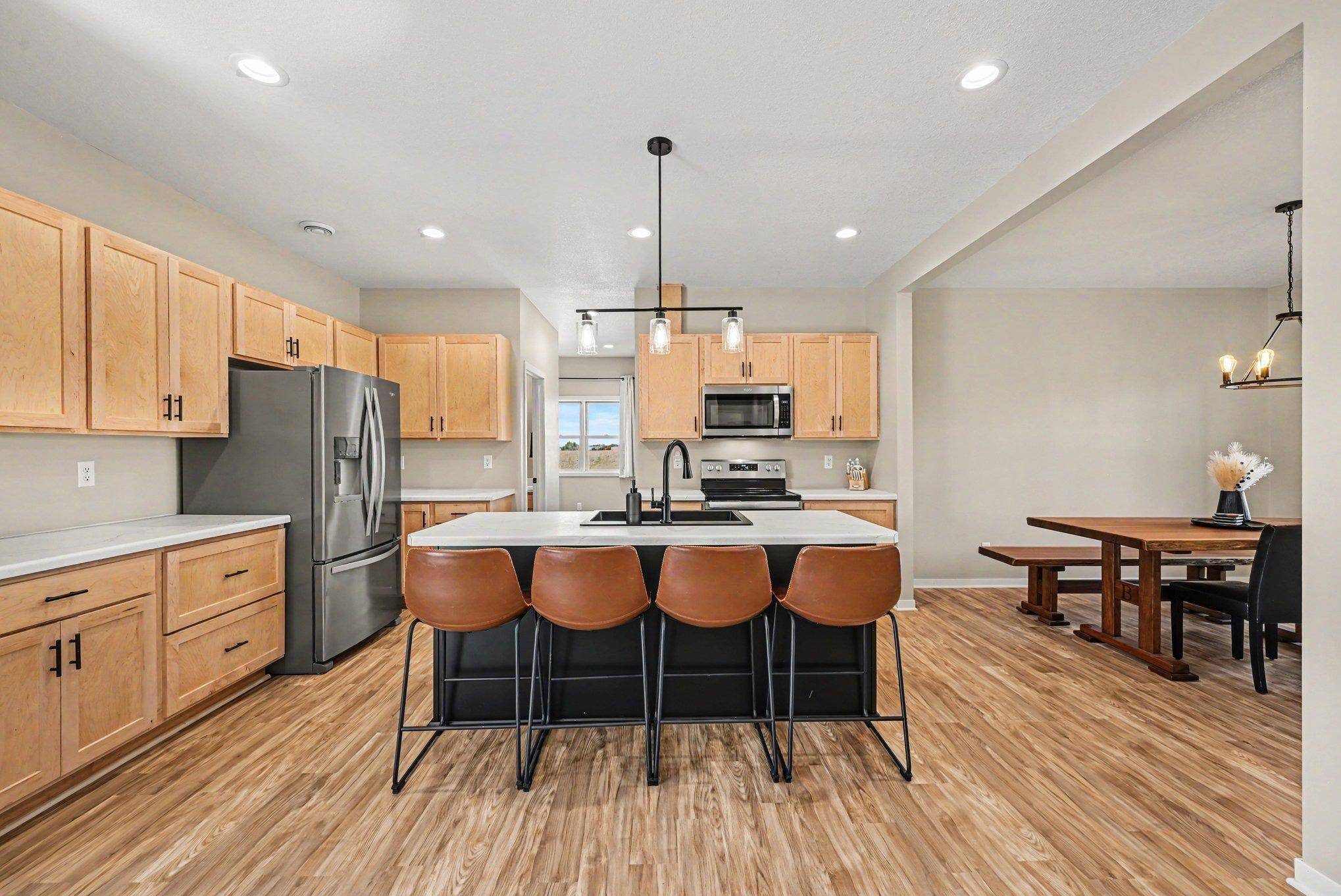 19347 Lake Volney CIR, Le Center, MN 56057