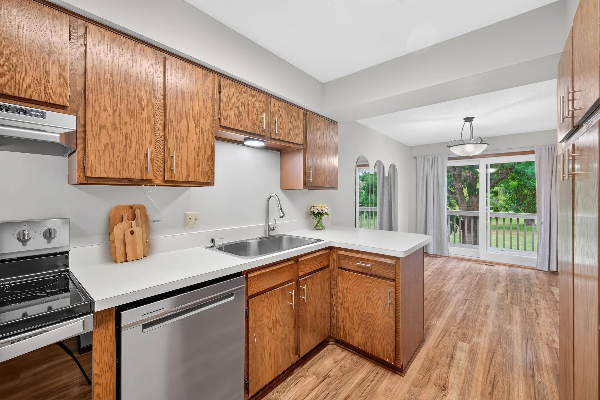 9974 106th PL N, Maple Grove, MN 55369
