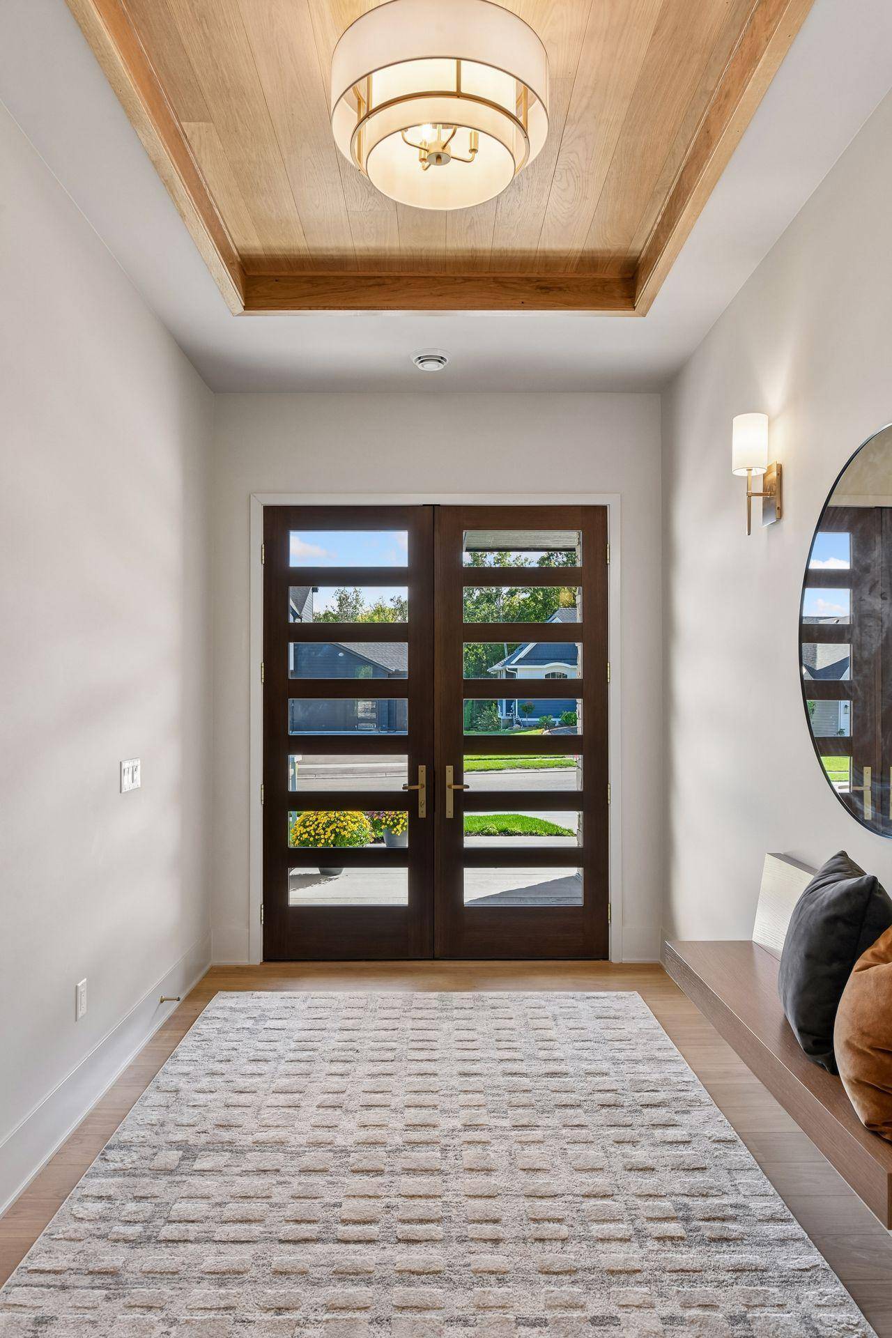 719 Ensconced WAY, Chaska, MN 55318