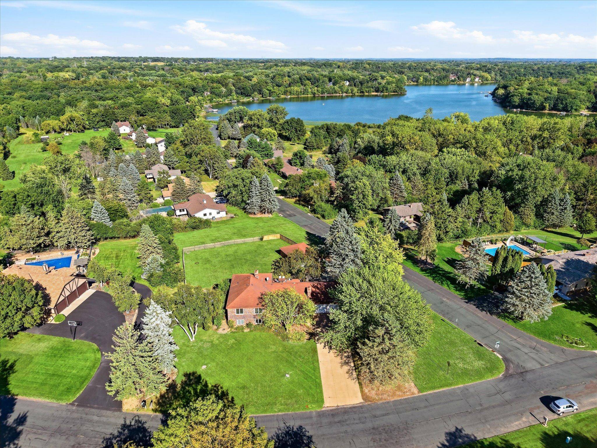 5431 Hilltop AVE N, Lake Elmo, MN 55042