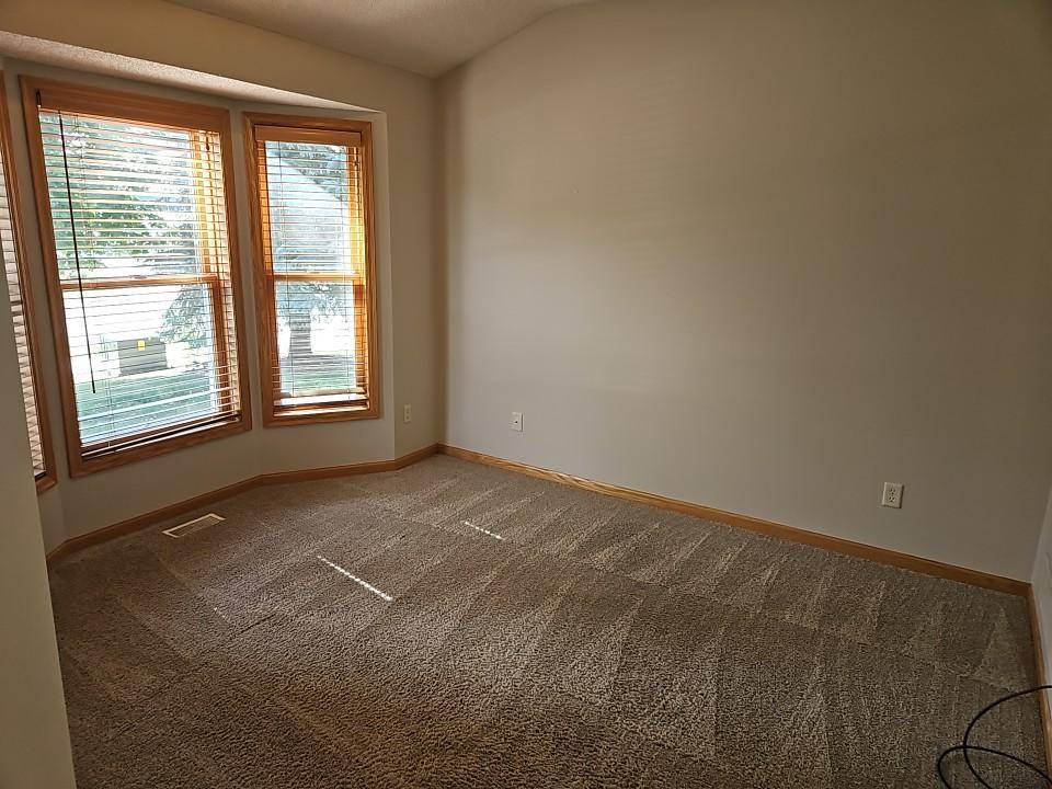 2661 116th AVE NE, Blaine, MN 55449
