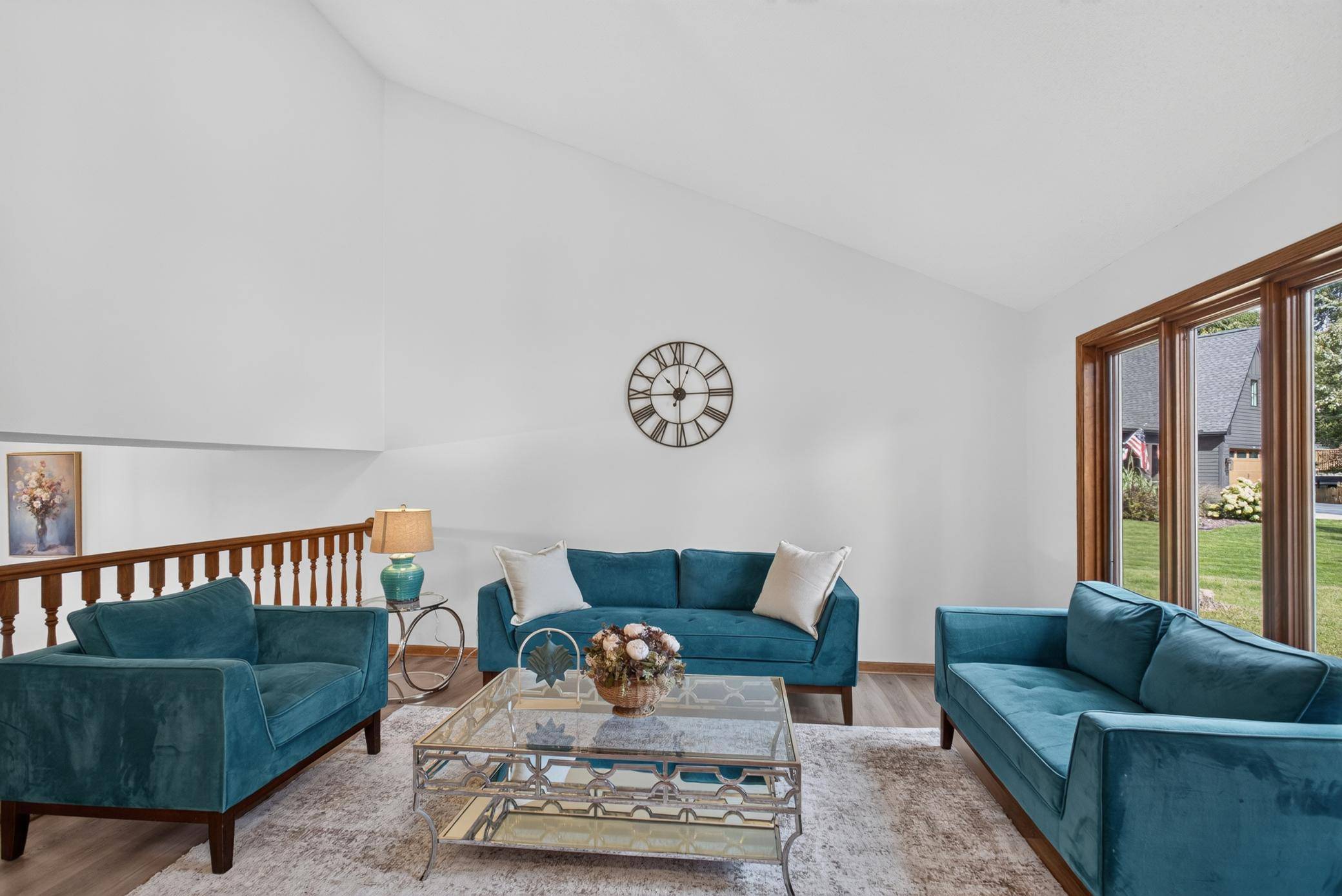 2633 Nightingale CT, Chaska, MN 55318