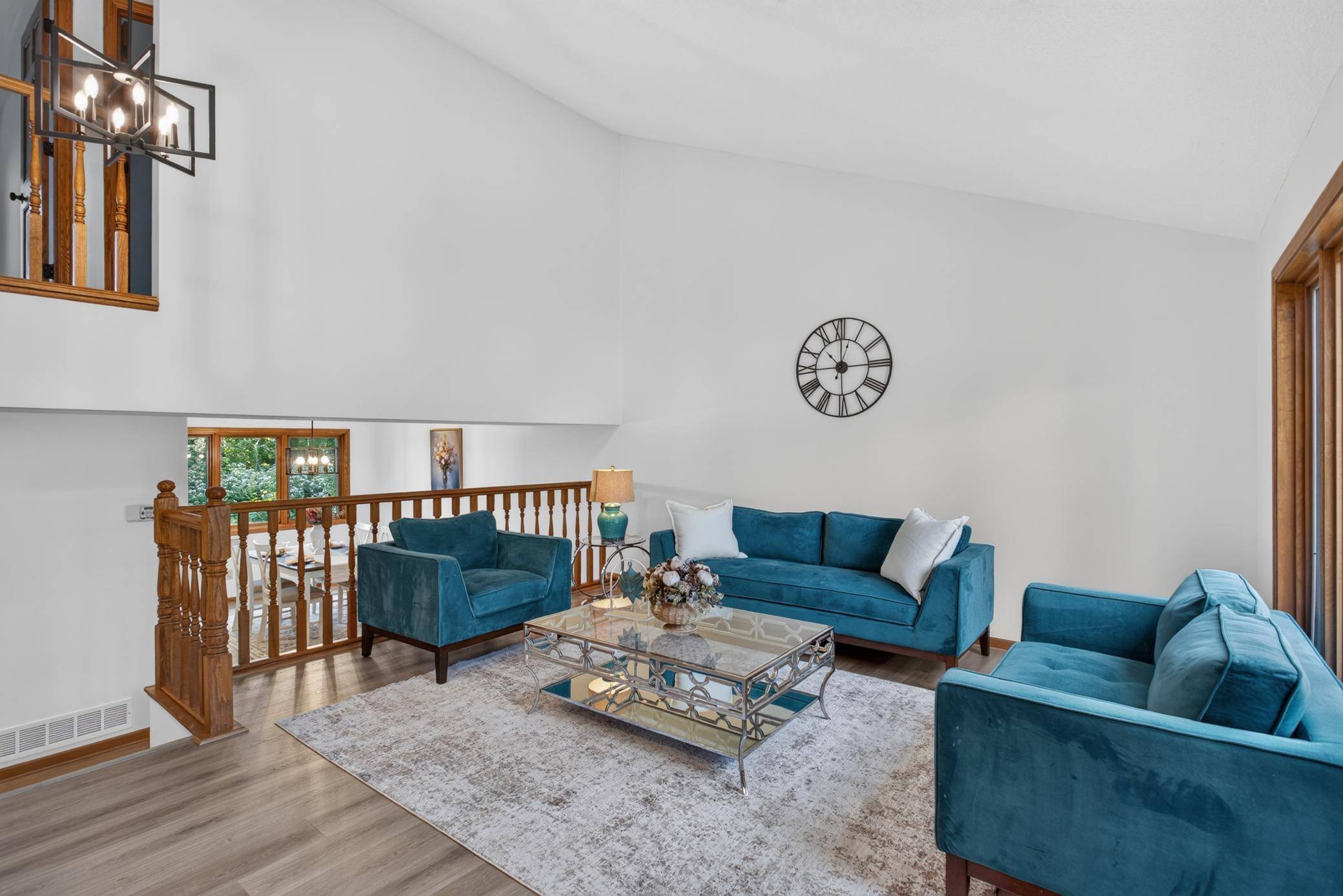 2633 Nightingale CT, Chaska, MN 55318