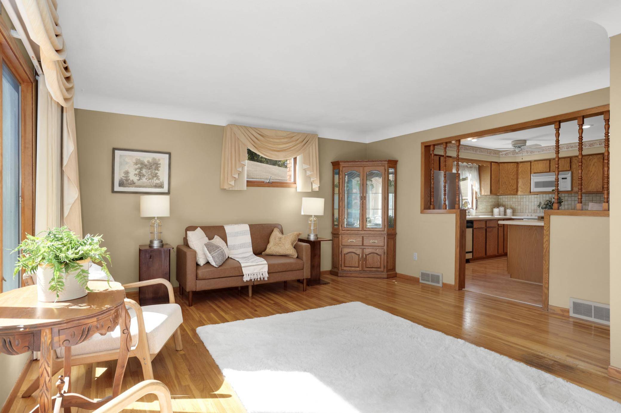 404 15th ST W, Hastings, MN 55033