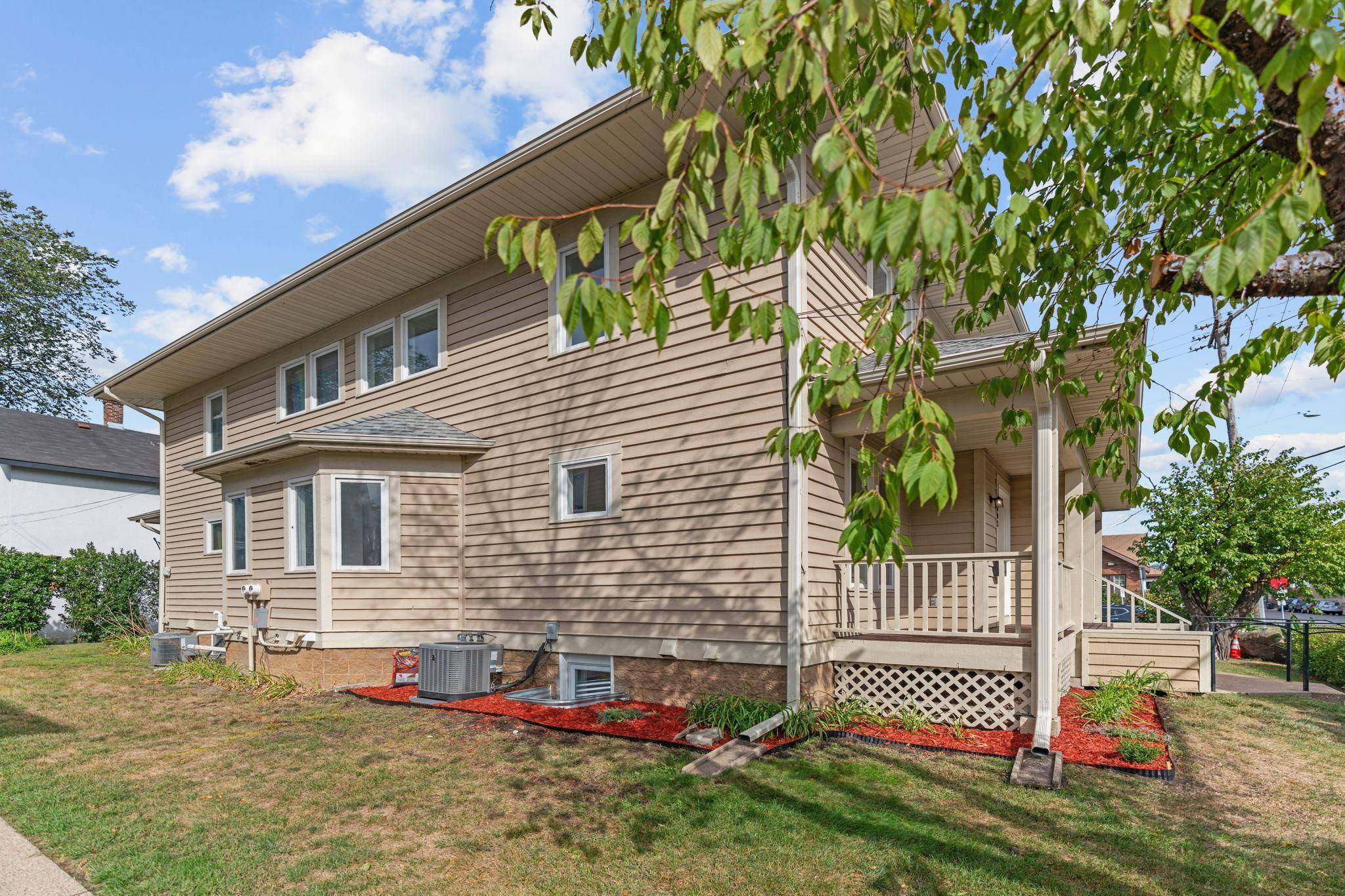 2602 Oakland AVE, Minneapolis, MN 55407