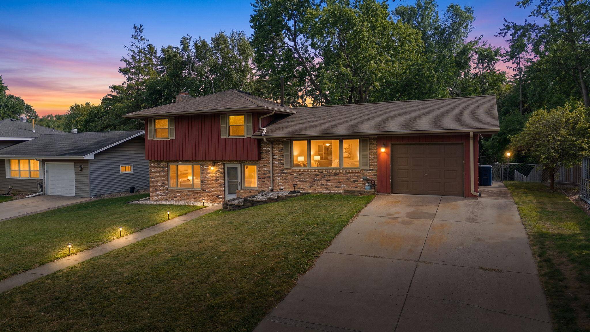 1531 15th ST NW, New Brighton, MN 55112