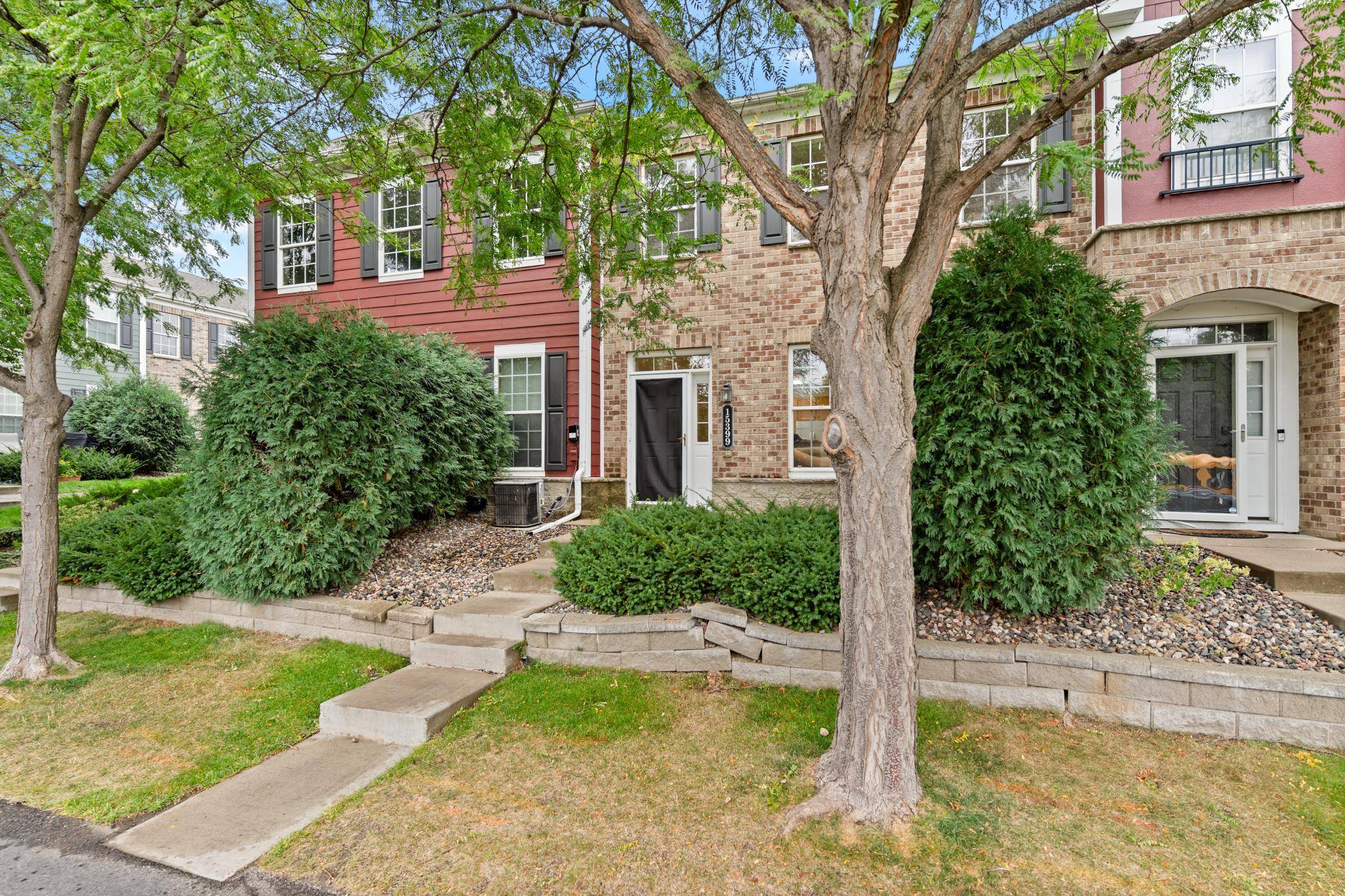 15399 Foliage AVE #1204, Apple Valley, MN 55124