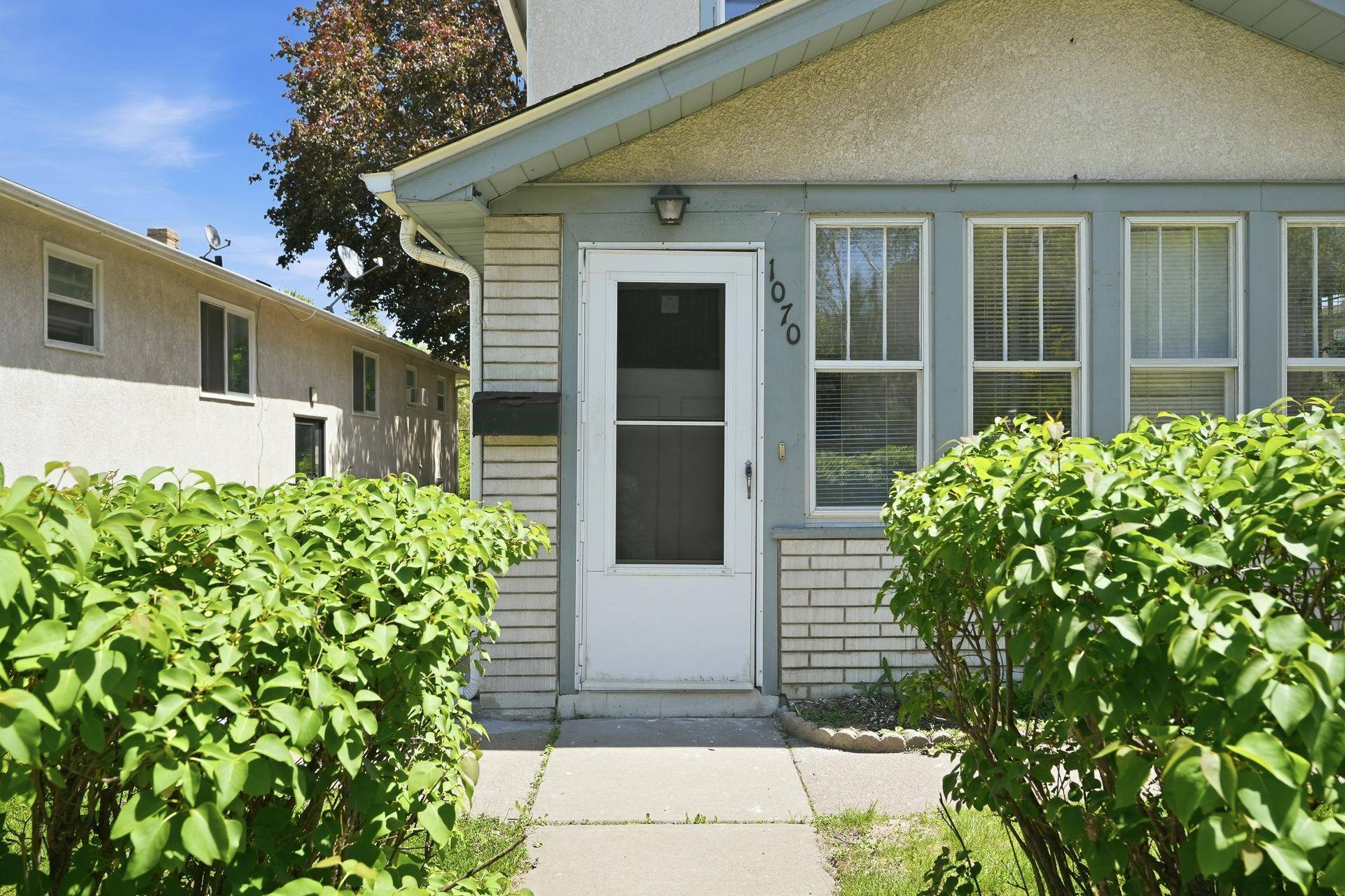 1070 Dale ST N, Saint Paul, MN 55117