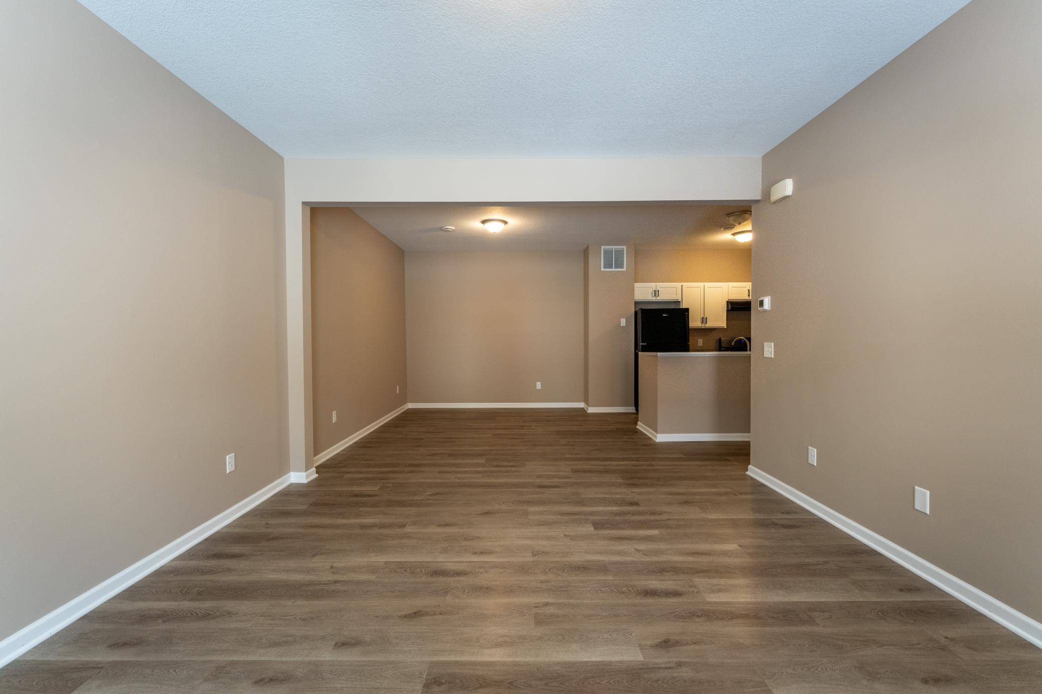 3371 Hazel TRL #B, Woodbury, MN 55129
