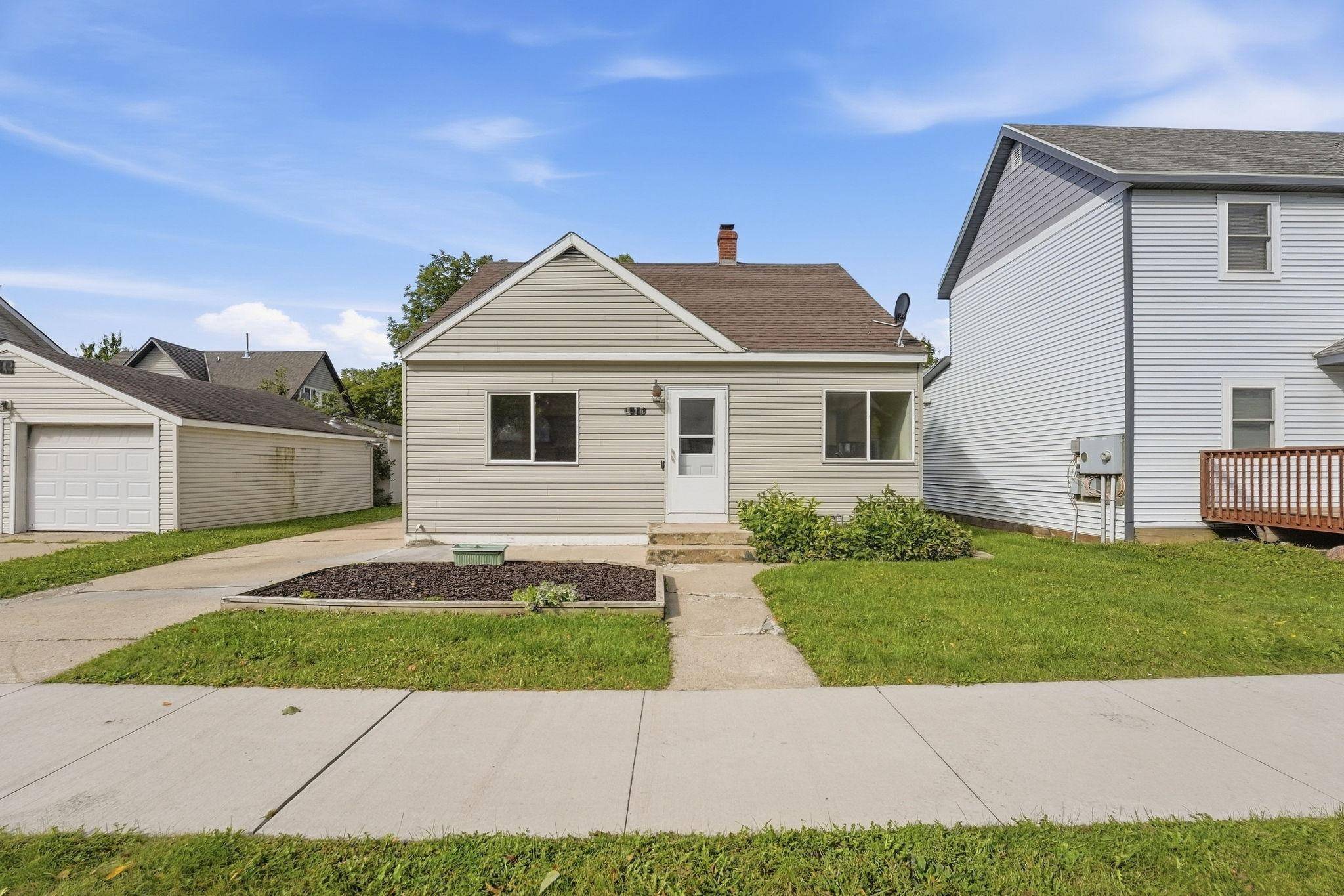 416 2nd ST SE, Willmar, MN 56201