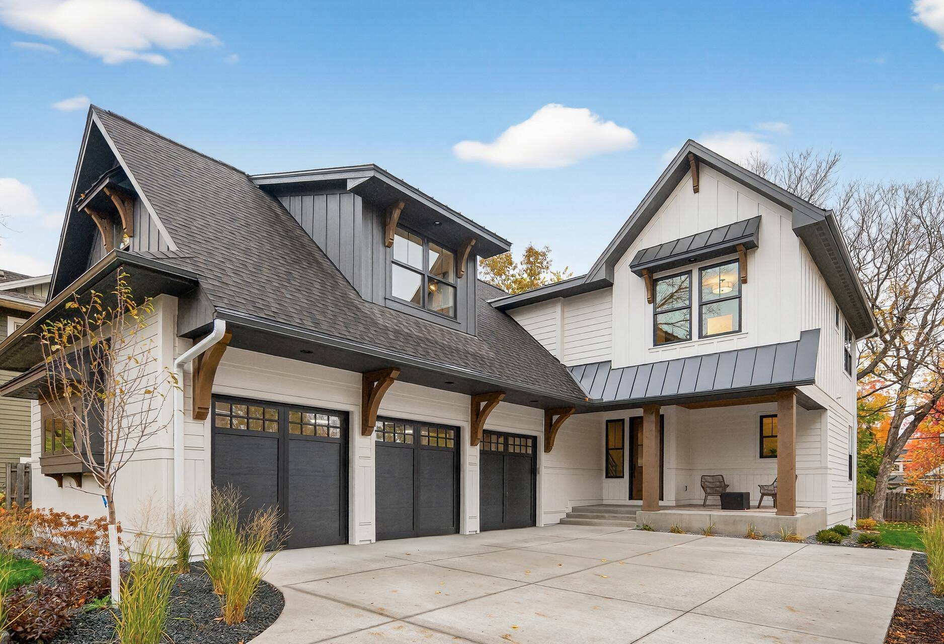 641 Park ST E, Wayzata, MN 55391