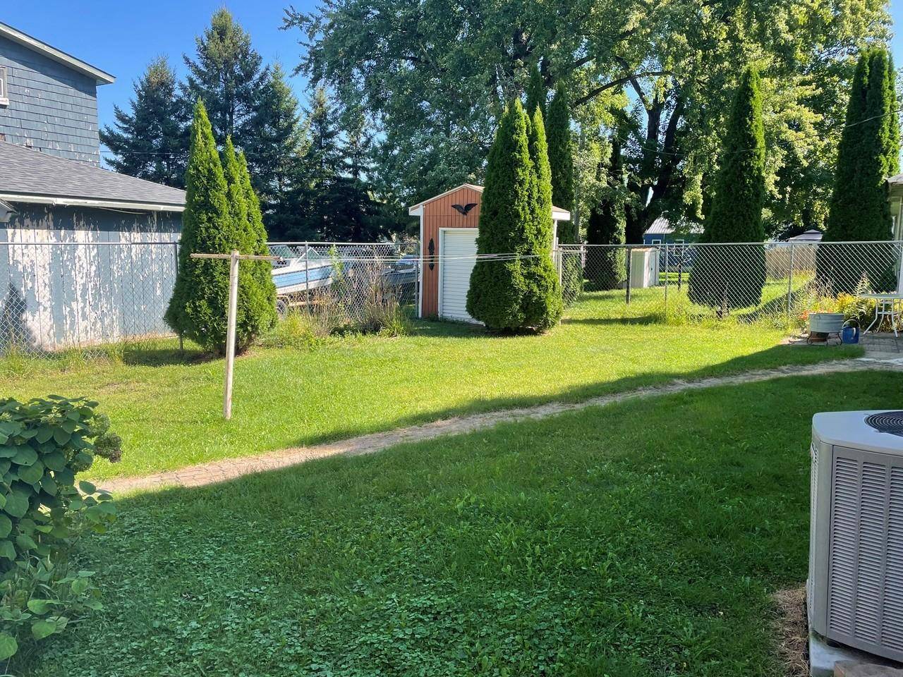 404 1st ST NW, Grand Meadow, MN 55936