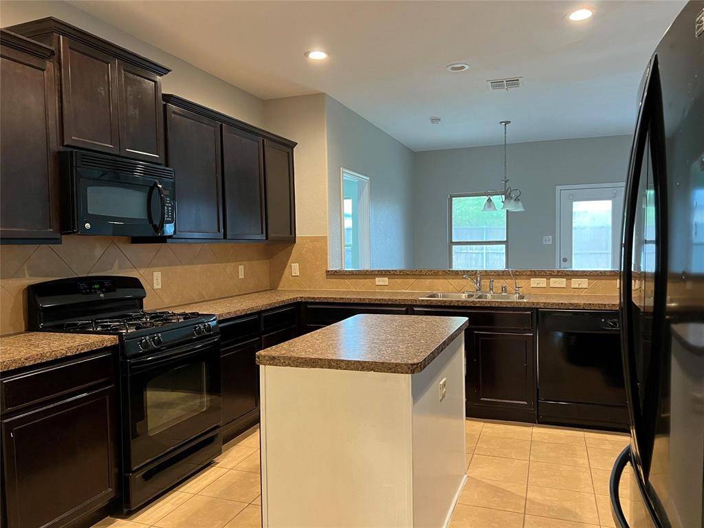 1115 Gaines Road, Melissa, TX 75454