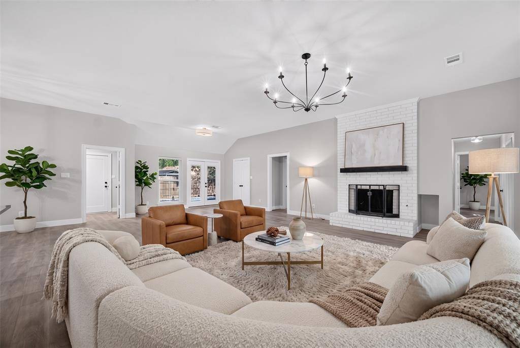 3904 Covinton Lane, Plano, TX 75023