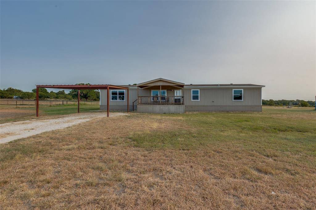 268 Deer Valley Lane, Poolville, TX 76487