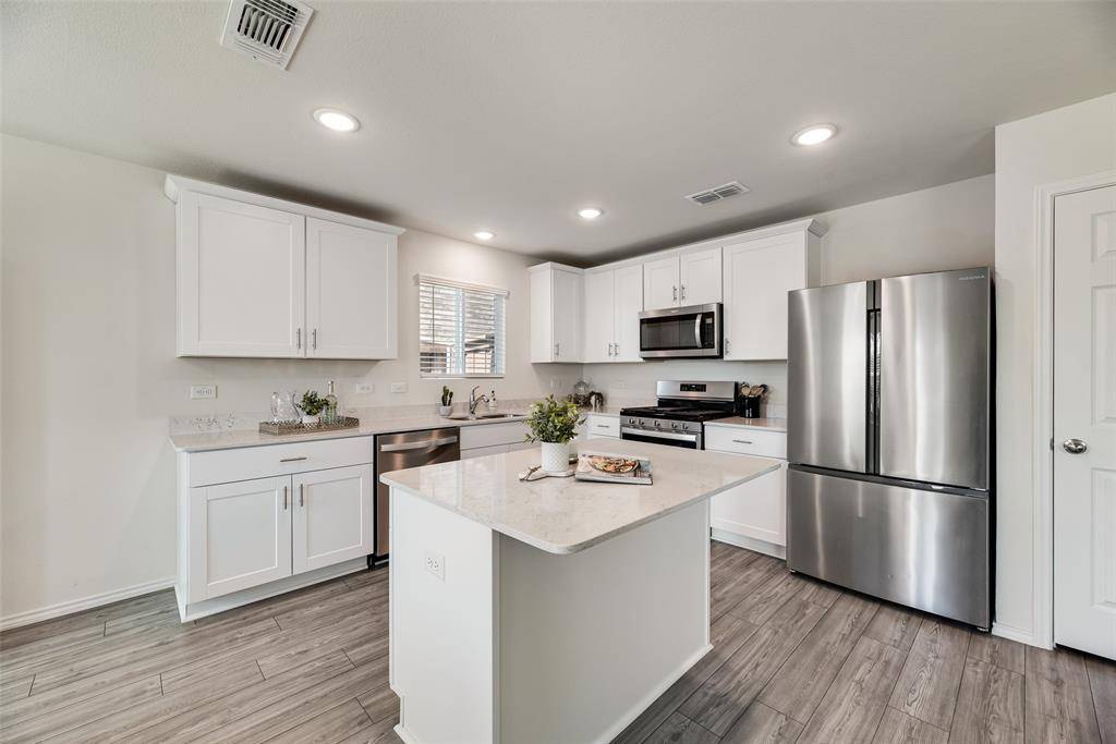7005 Adderly Road, Pilot Point, TX 76258