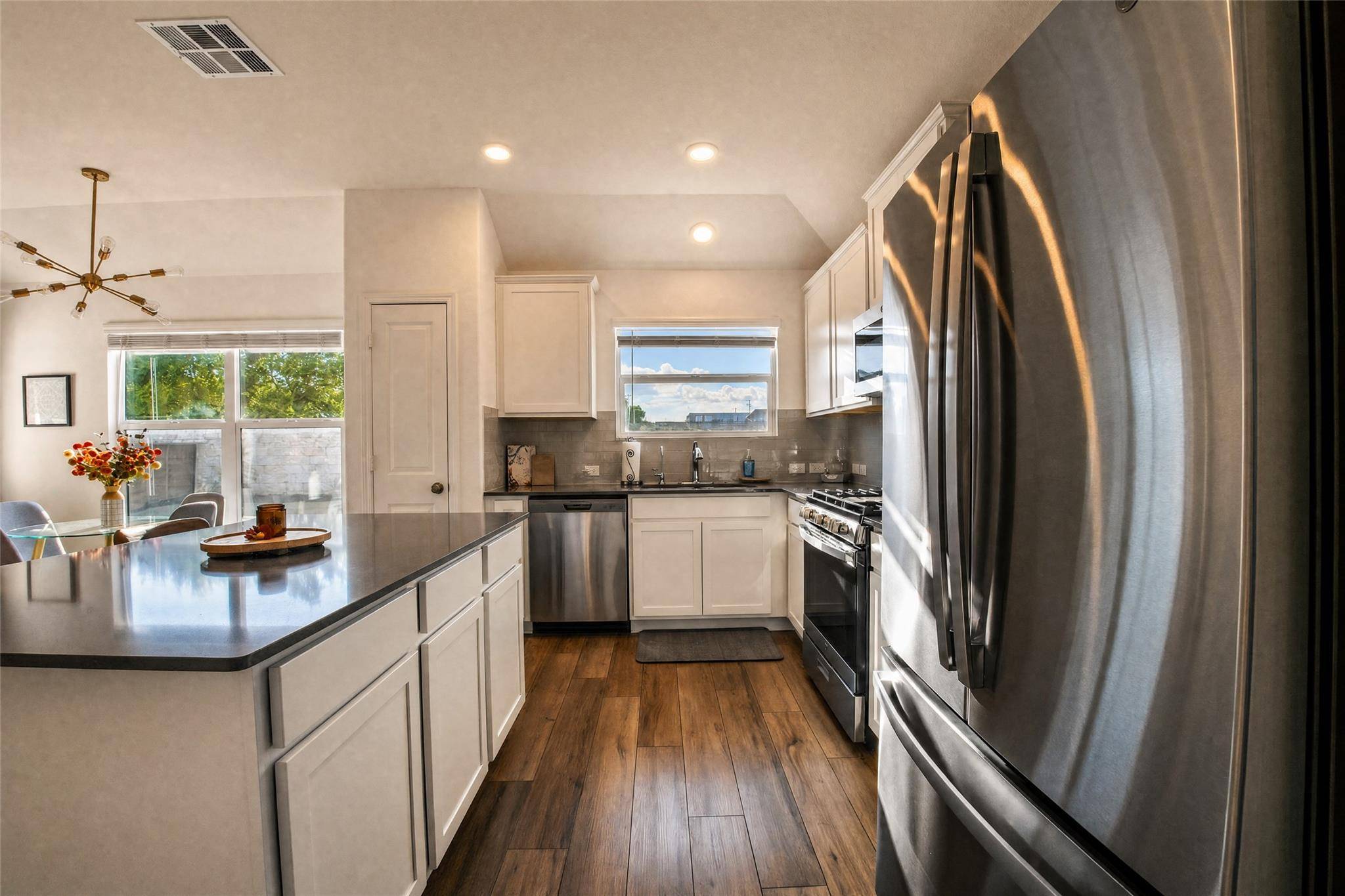 211 Mendoza, Kyle, TX 78640