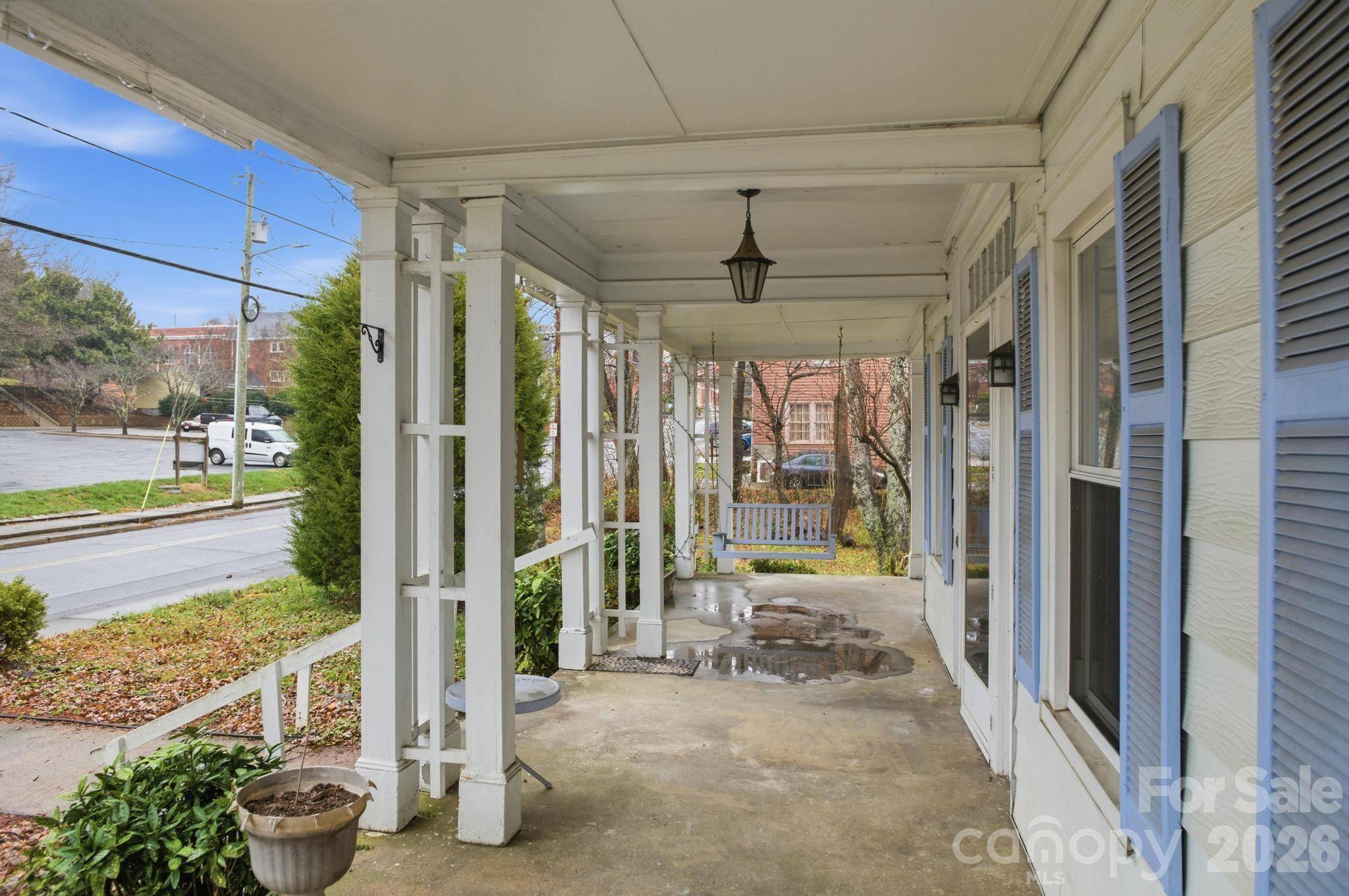 1011 Ashe AVE NW, Lenoir, NC 28645