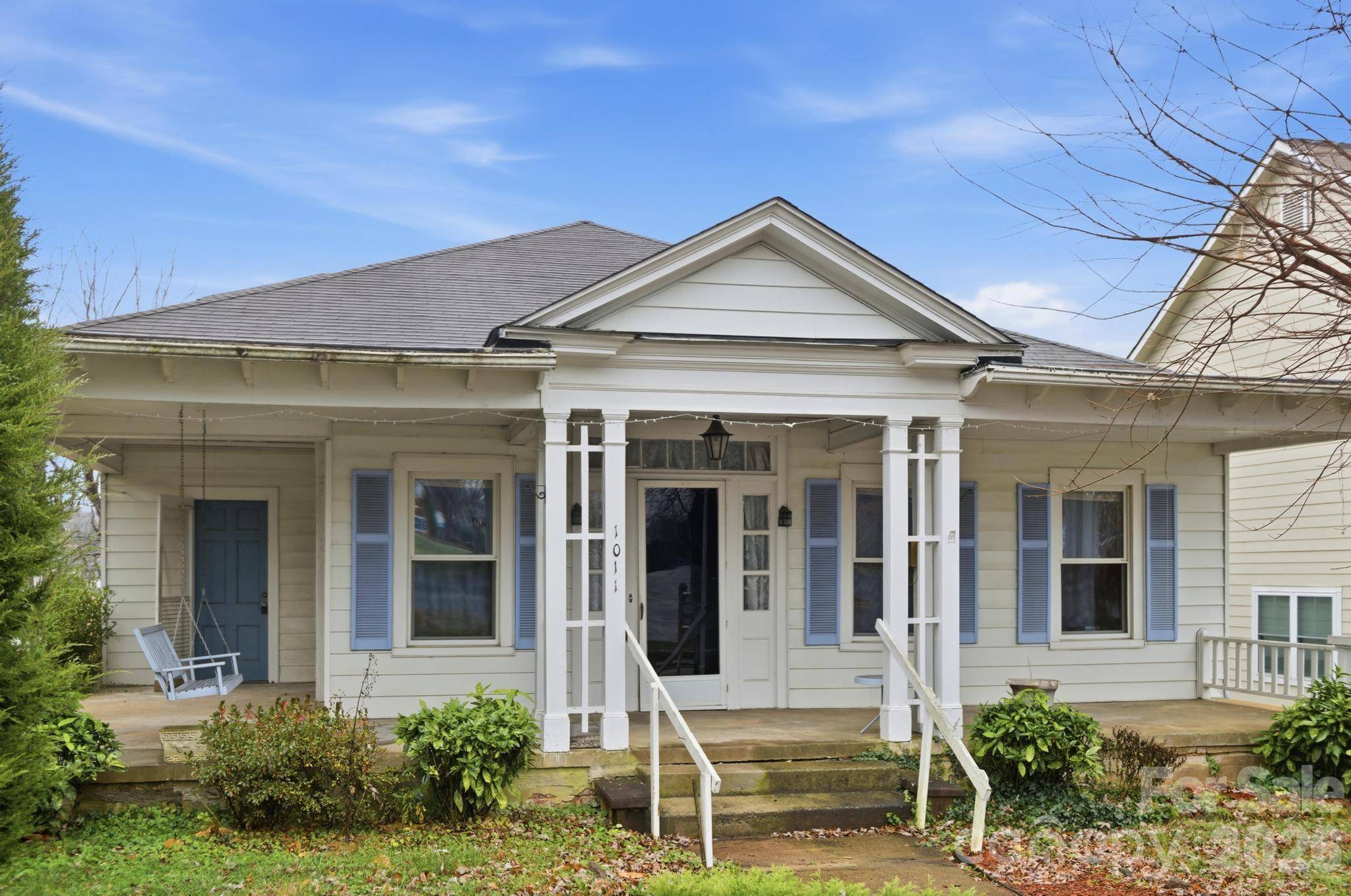 1011 Ashe AVE NW, Lenoir, NC 28645