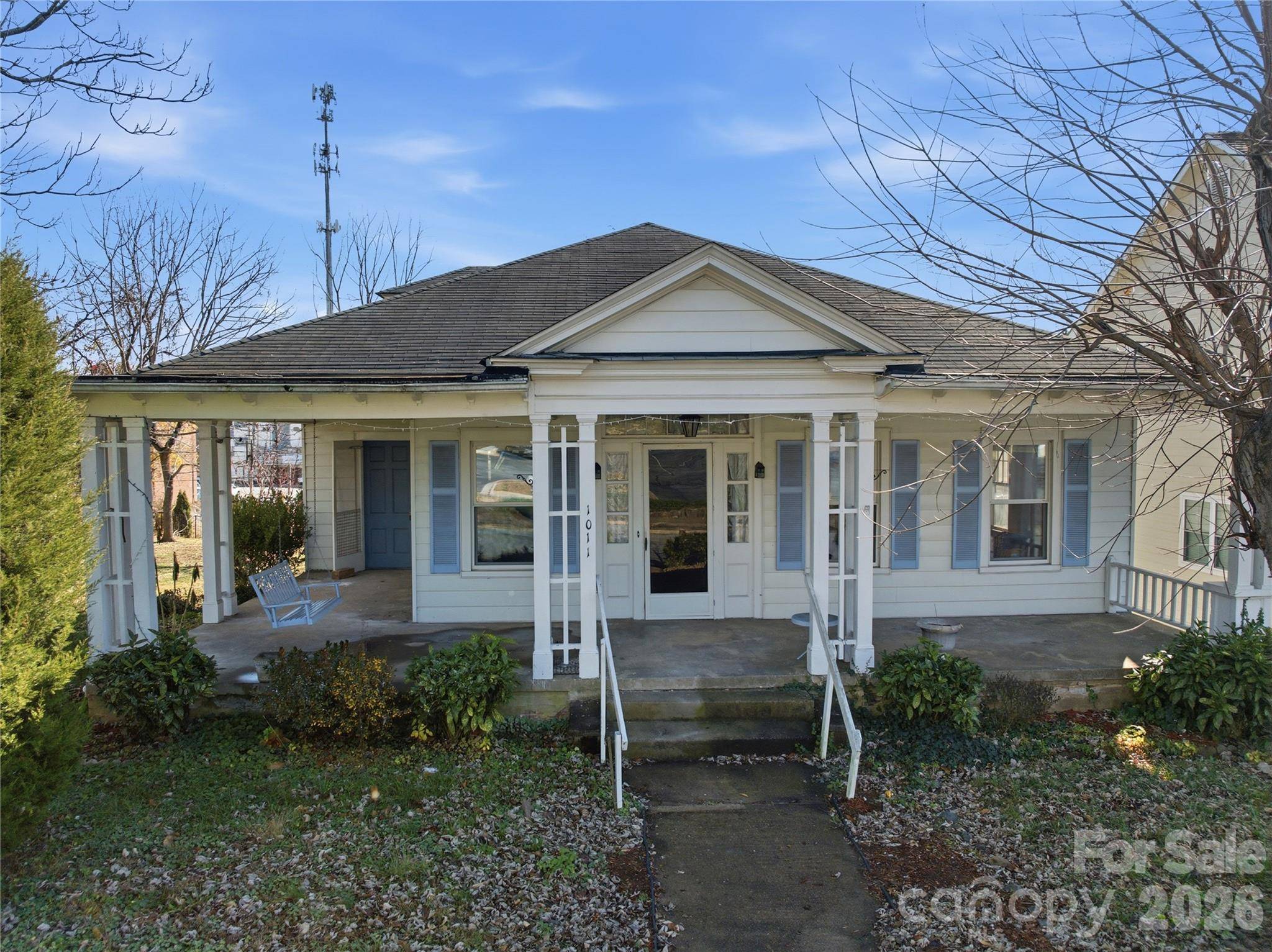 1011 Ashe AVE NW, Lenoir, NC 28645