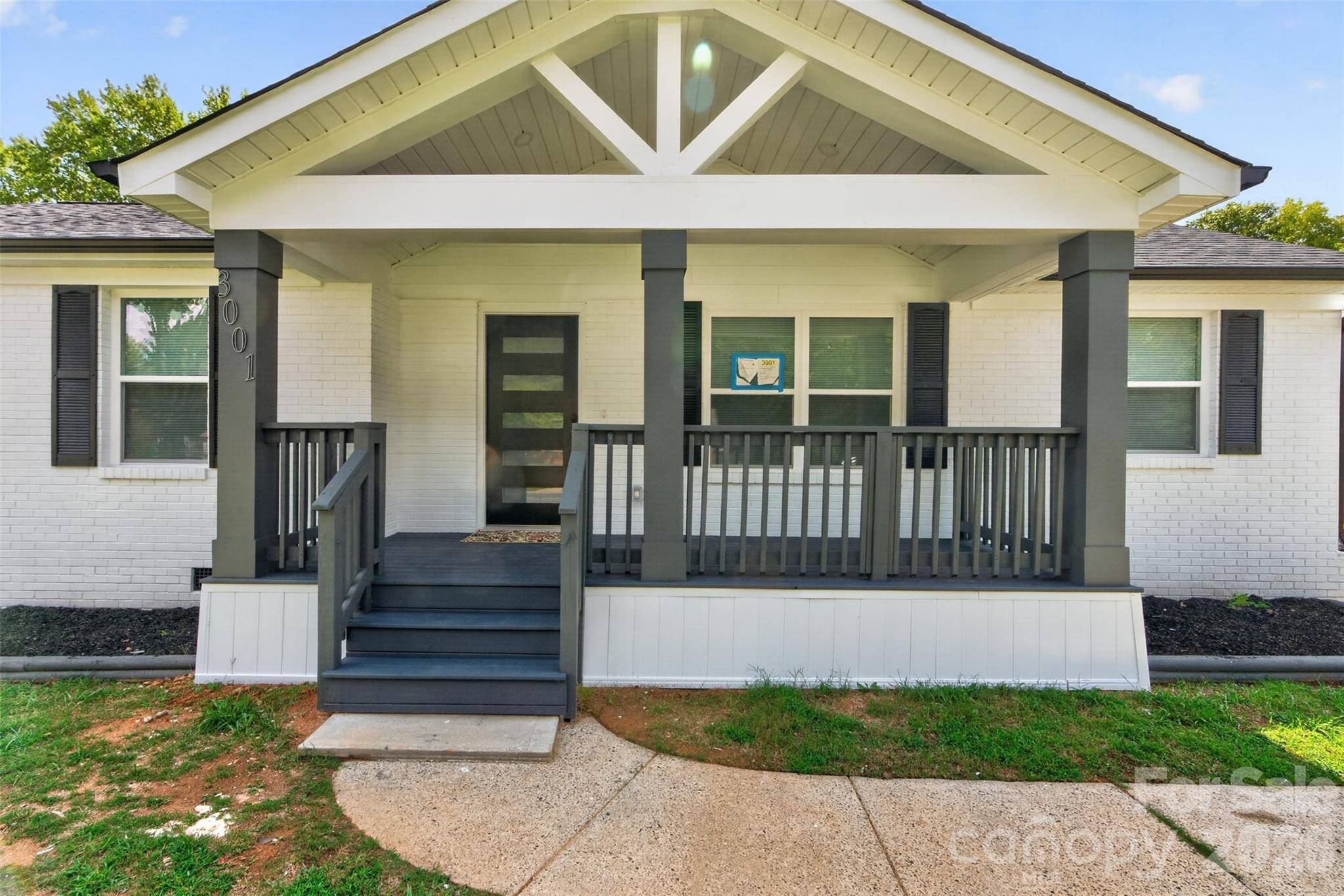 3001 Dalecrest DR, Charlotte, NC 28269