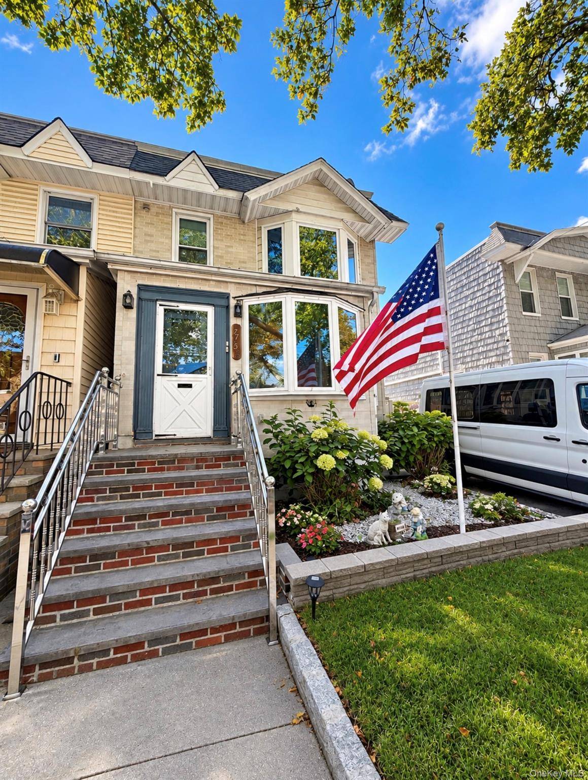 7752 76th ST, Ridgewood, NY 11385