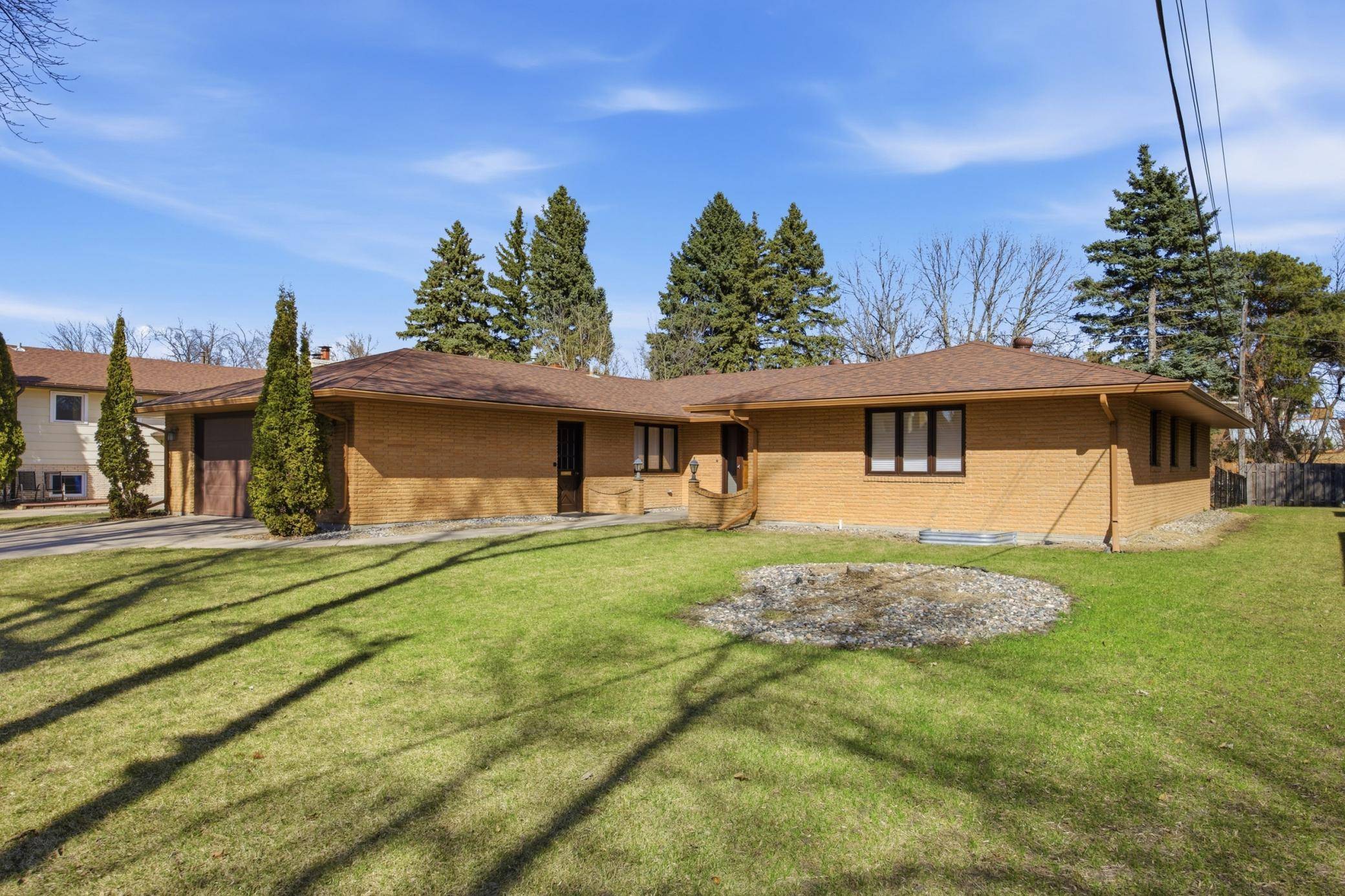 1301 ELM ST N, Fargo, ND 58102