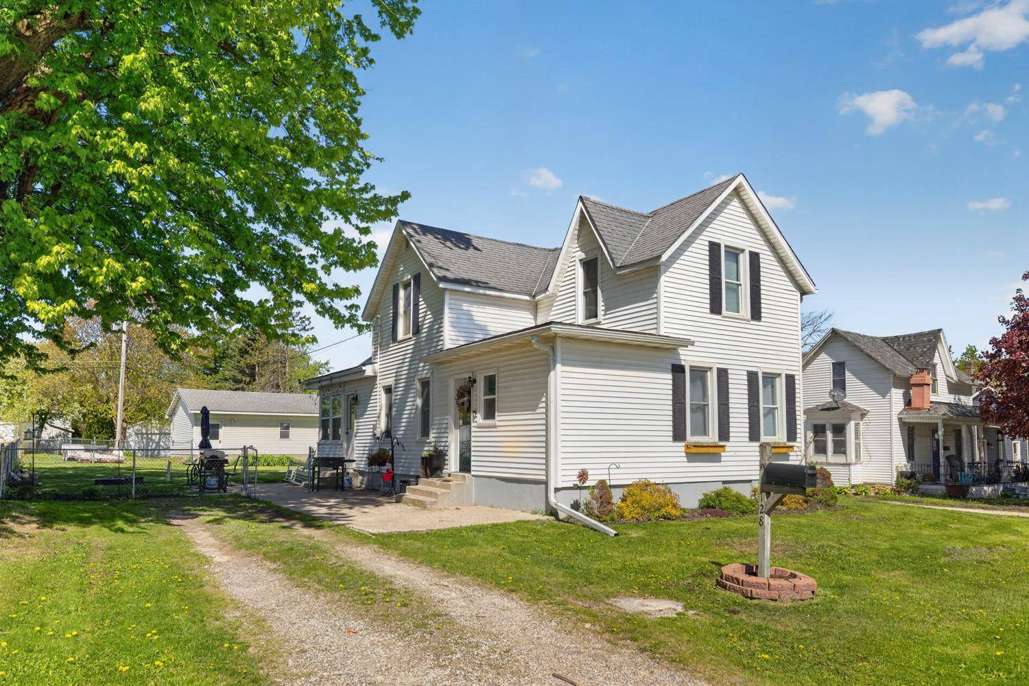 128 Langford AVE, Kenyon, MN 55946