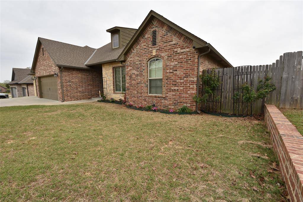 1015 Morning Glory LN, Seminole, OK 74868