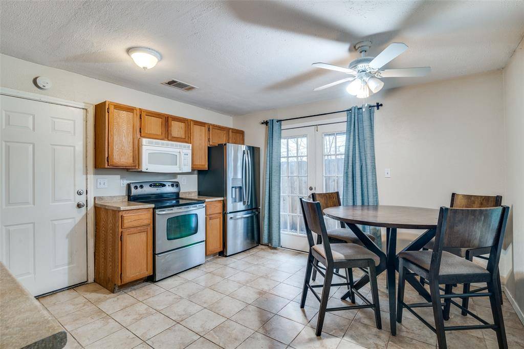 4021 Bond Street, Rowlett, TX 75088