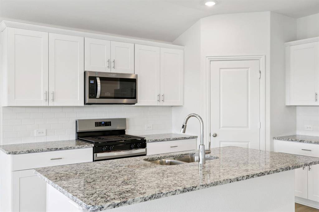 1754 Onion Creek Place, Crandall, TX 75114