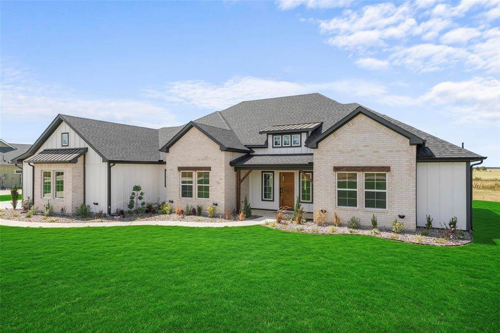 1054 Dixie Estates Way, Whitesboro, TX 76273