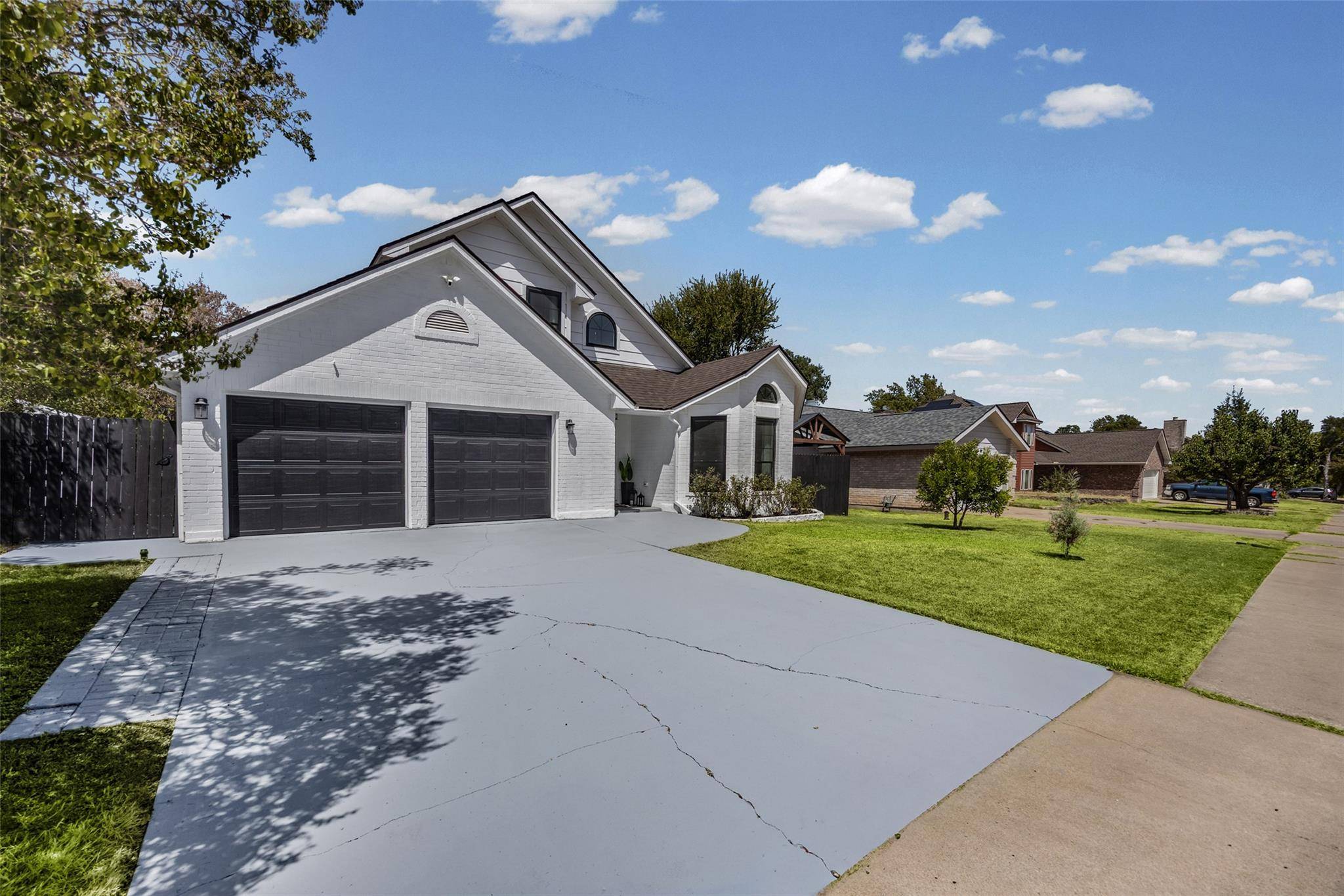 3006 Overland ST, Round Rock, TX 78681