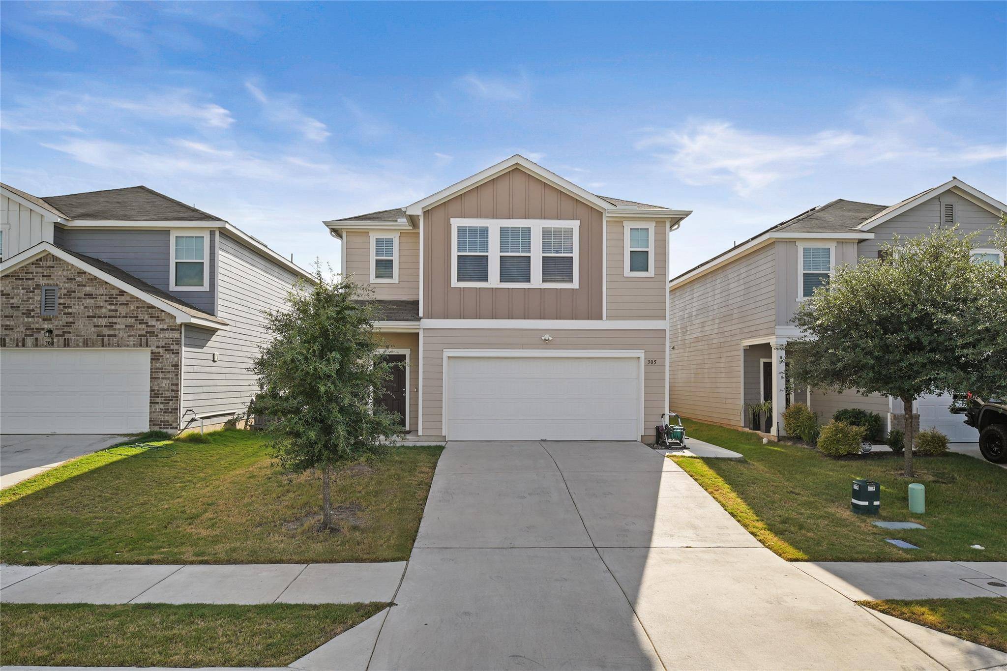 305 Red Fish LN, Hutto, TX 78634