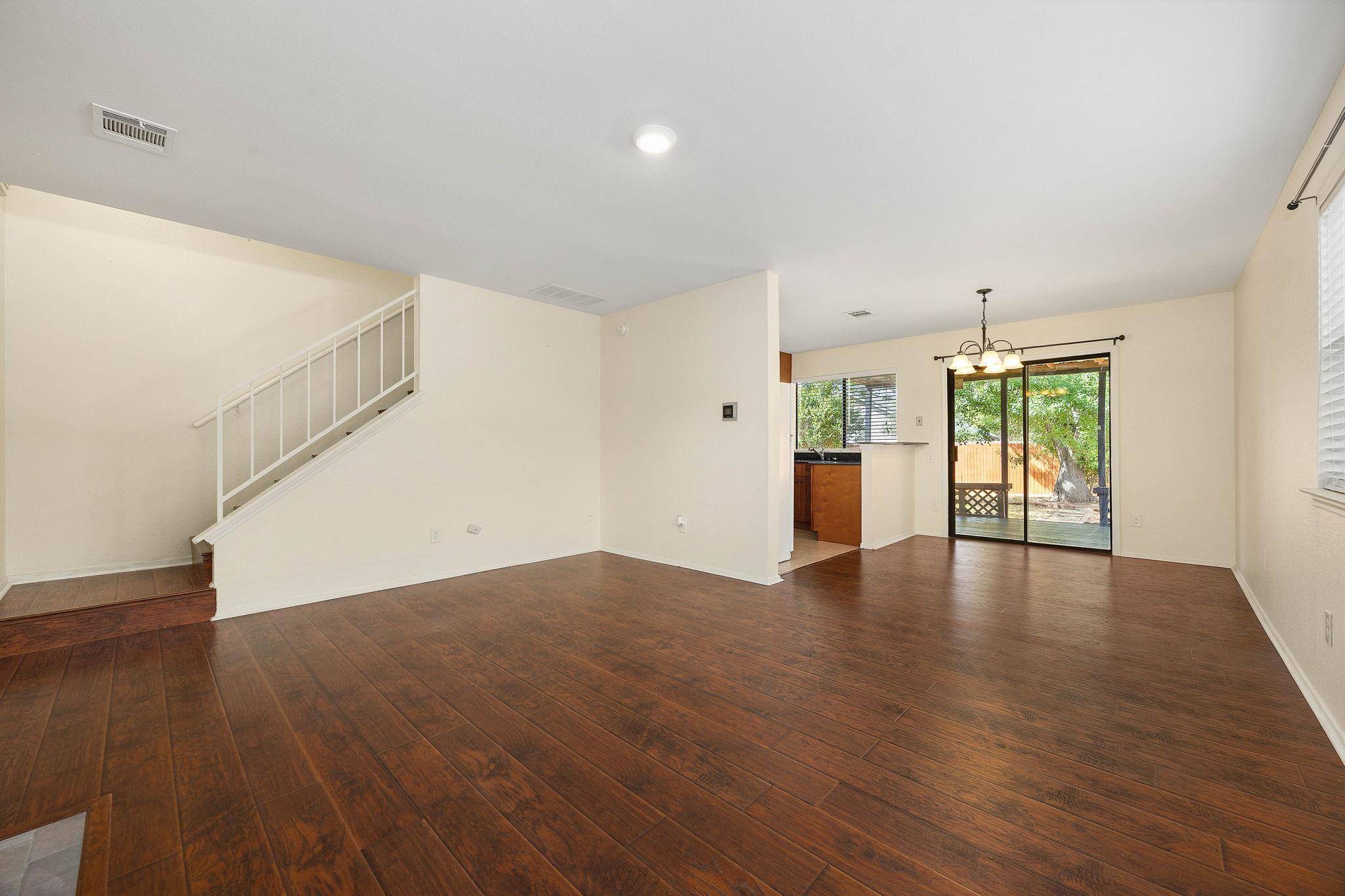 2409 Dowd LN, Austin, TX 78728