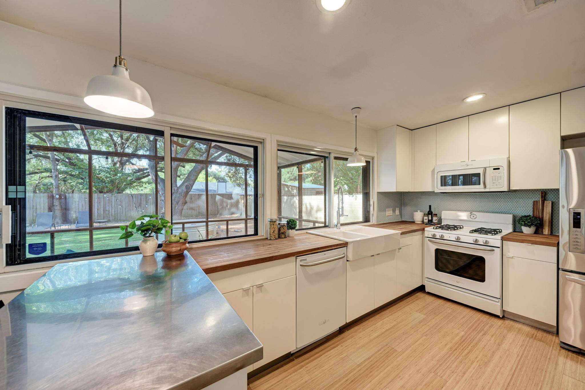 307 Thistlewood DR, Austin, TX 78745