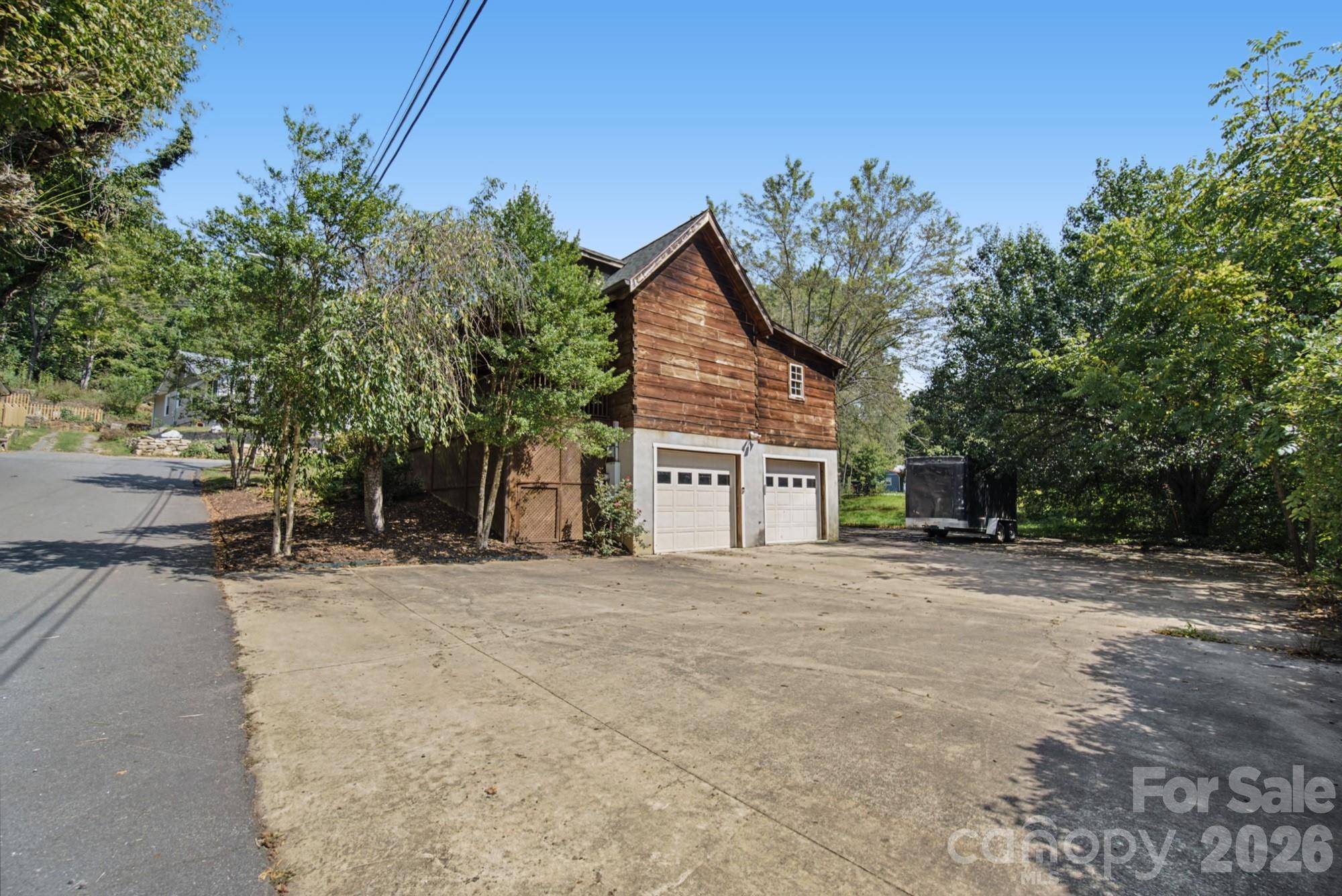 1 Locust AVE, Asheville, NC 28804