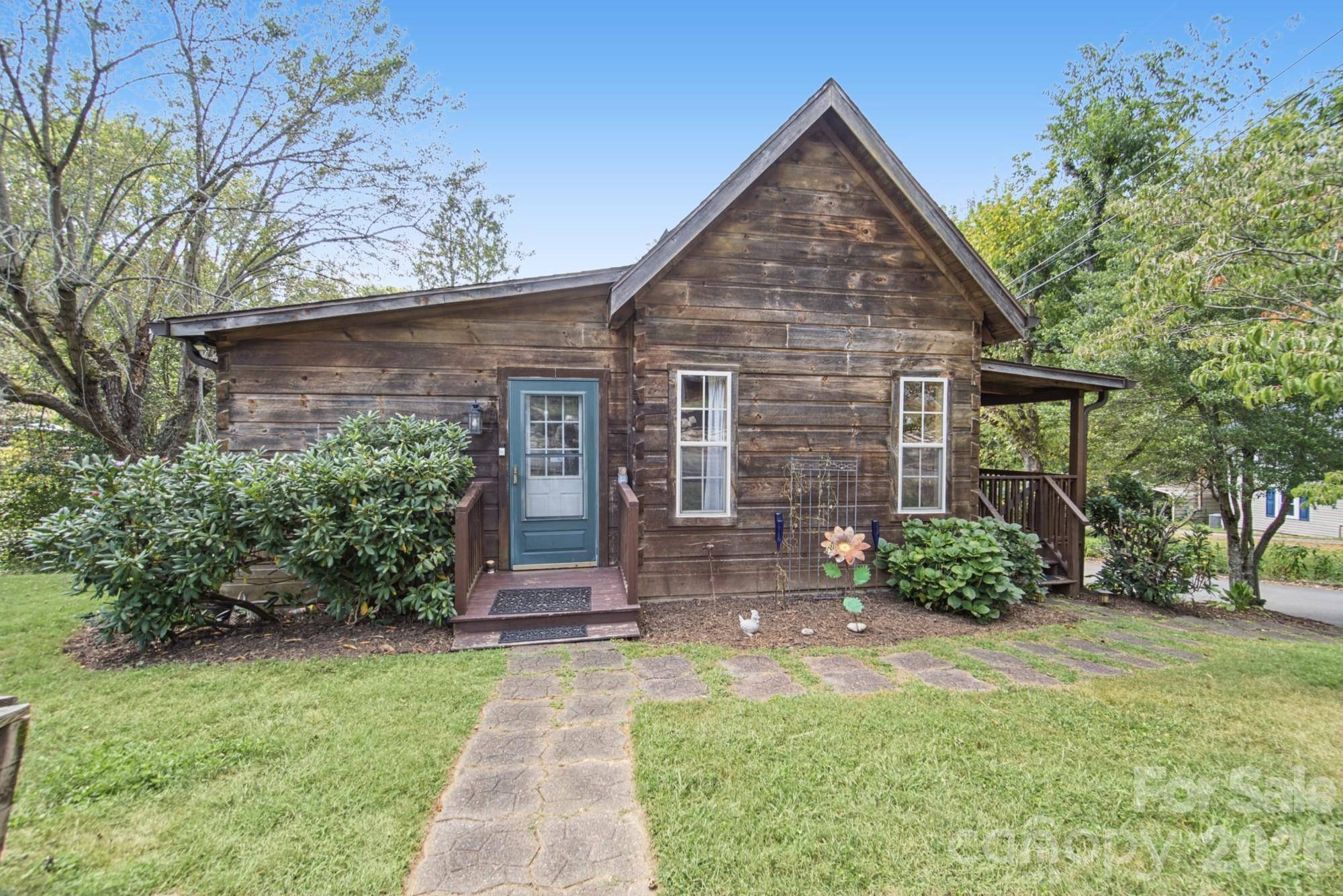 1 Locust AVE, Asheville, NC 28804